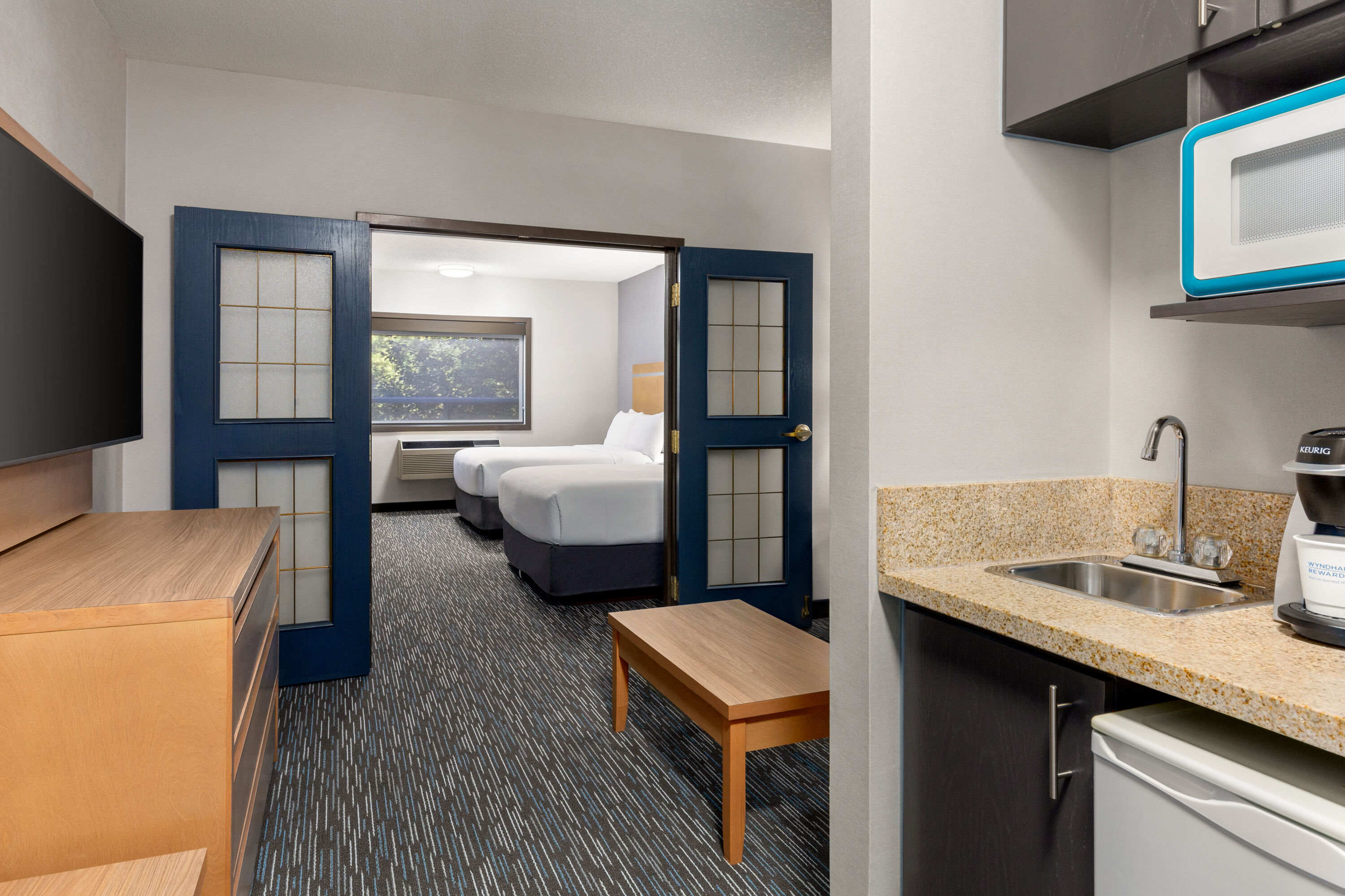 Wingate by Wyndham Lethbridge suite in Lethbridge, Alberta