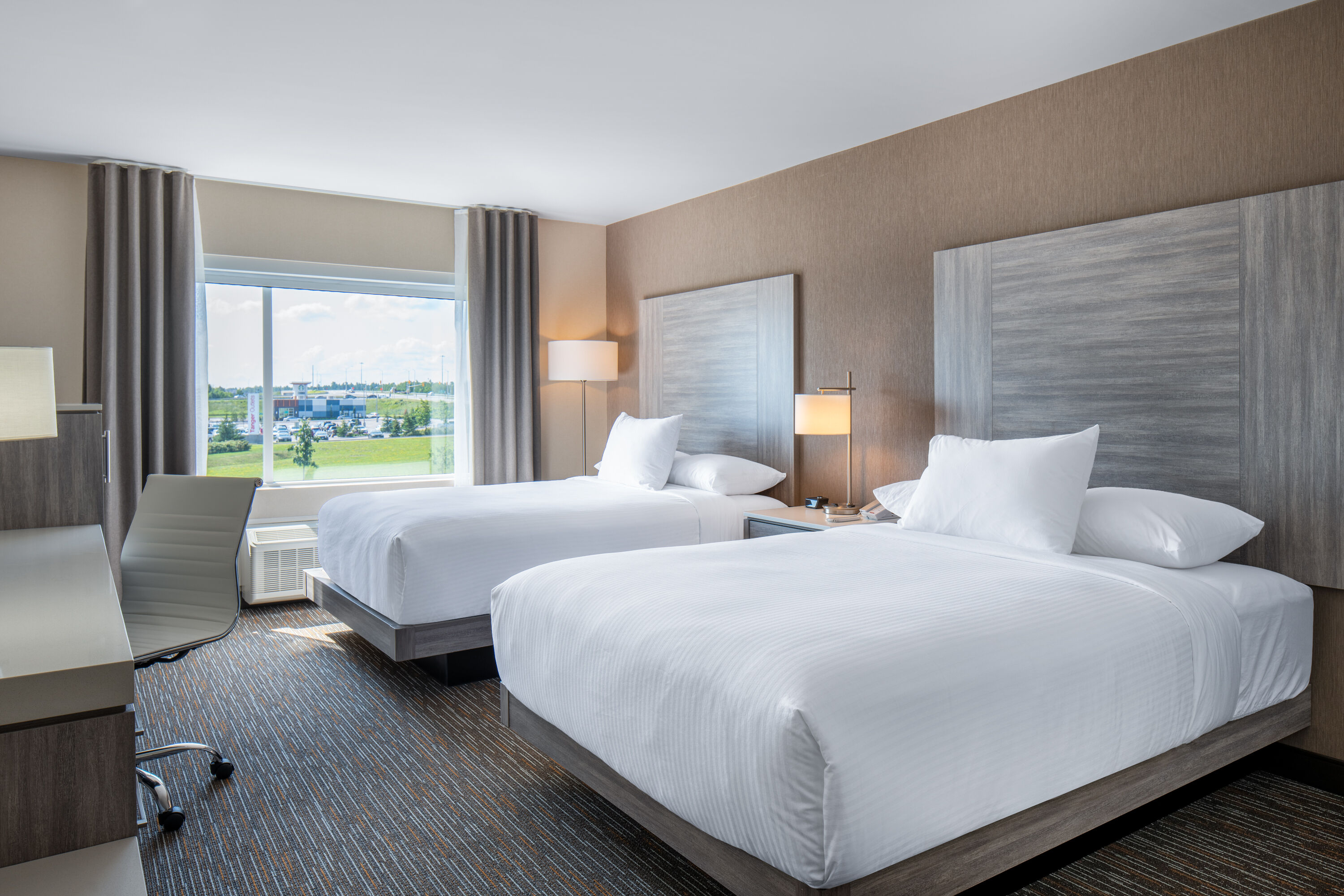 Guest room at the Wingate by Wyndham Kanata West Ottawa in Kanata, Ontario
