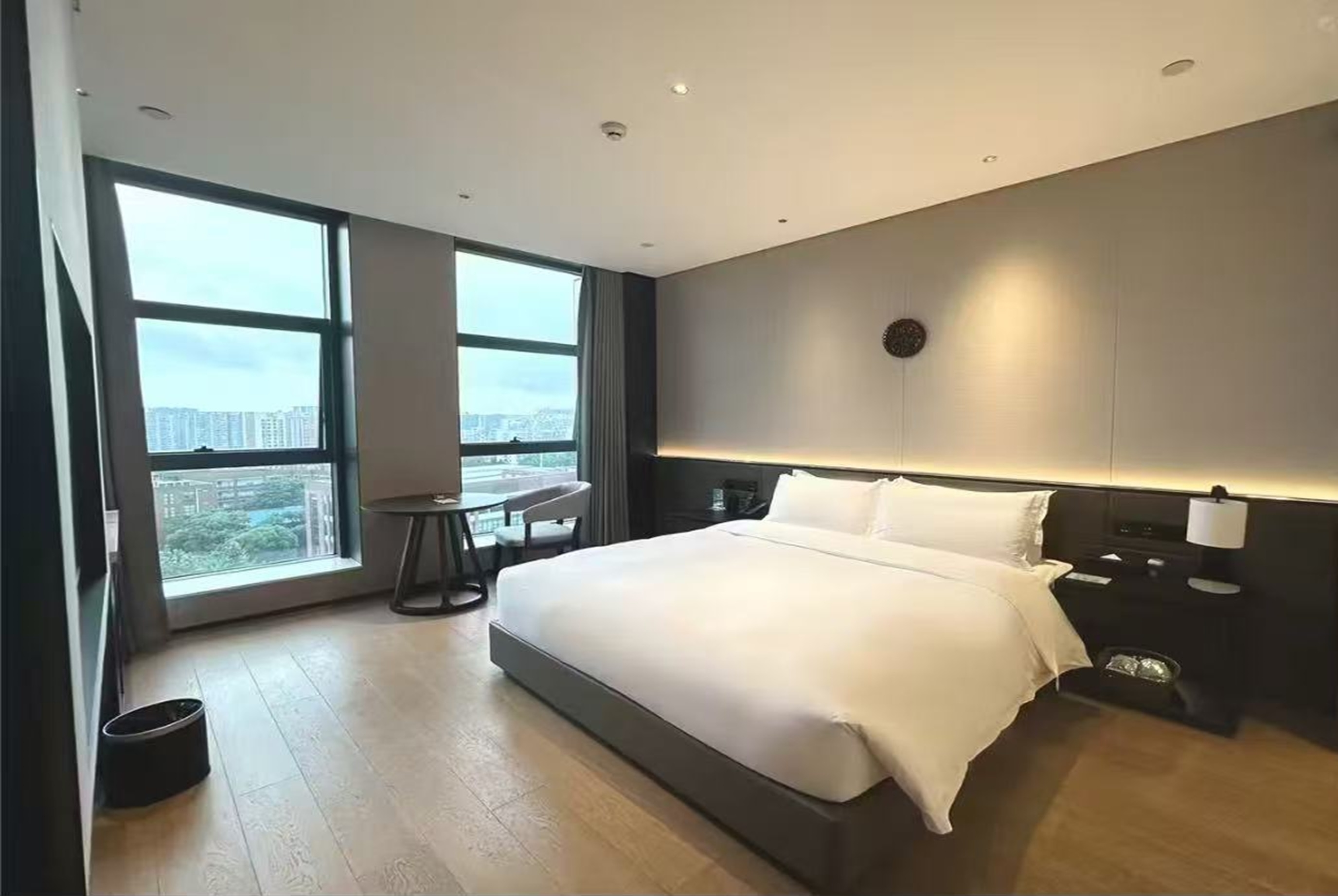 Guest room at the Wingate by Wyndham Changsha Yuhua North in Changsha, Other than US/Canada