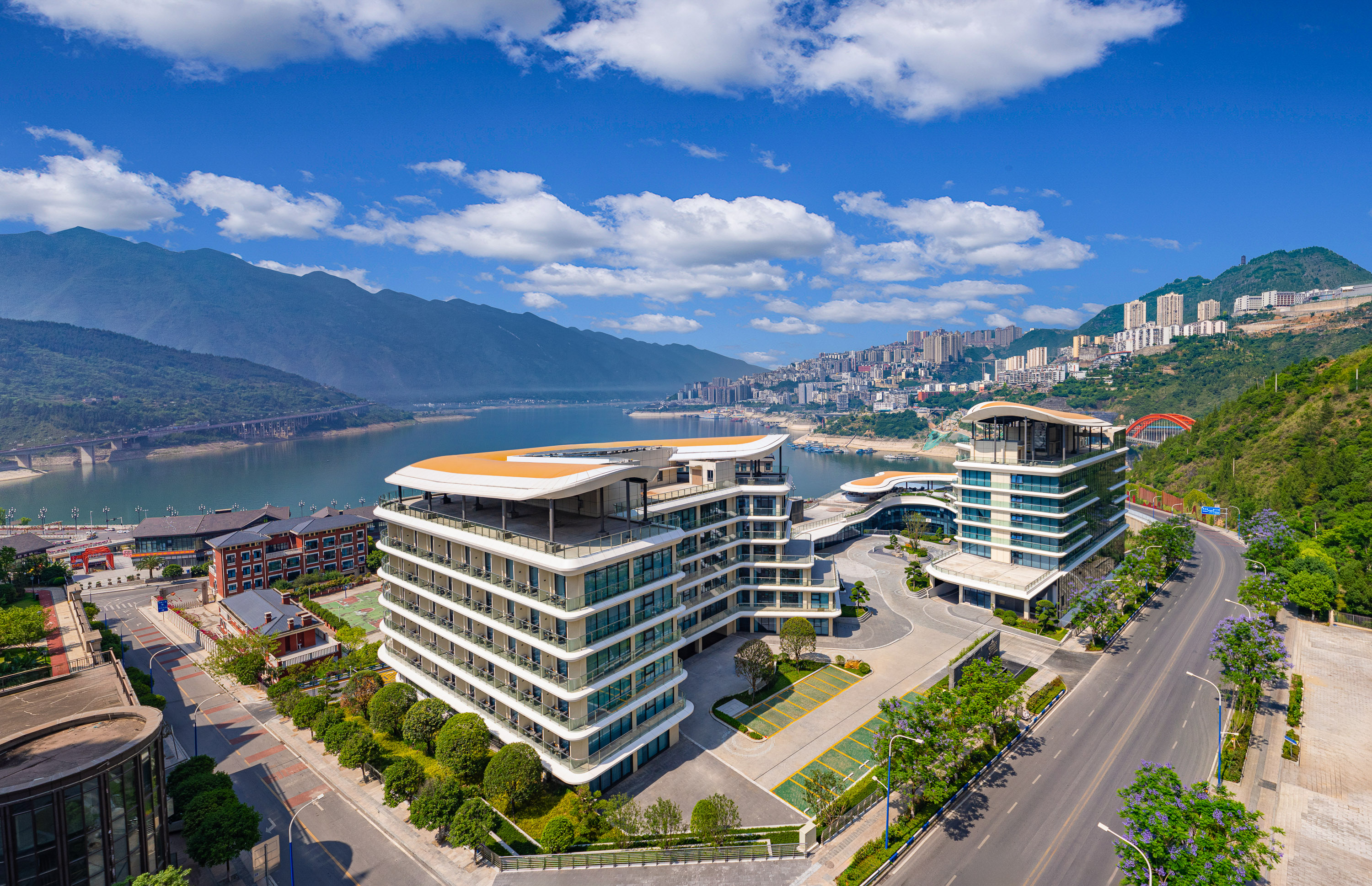 Exterior of Wingate by Wyndham Chongqing Wushan hotel in Chongqing, Other than US/Canada