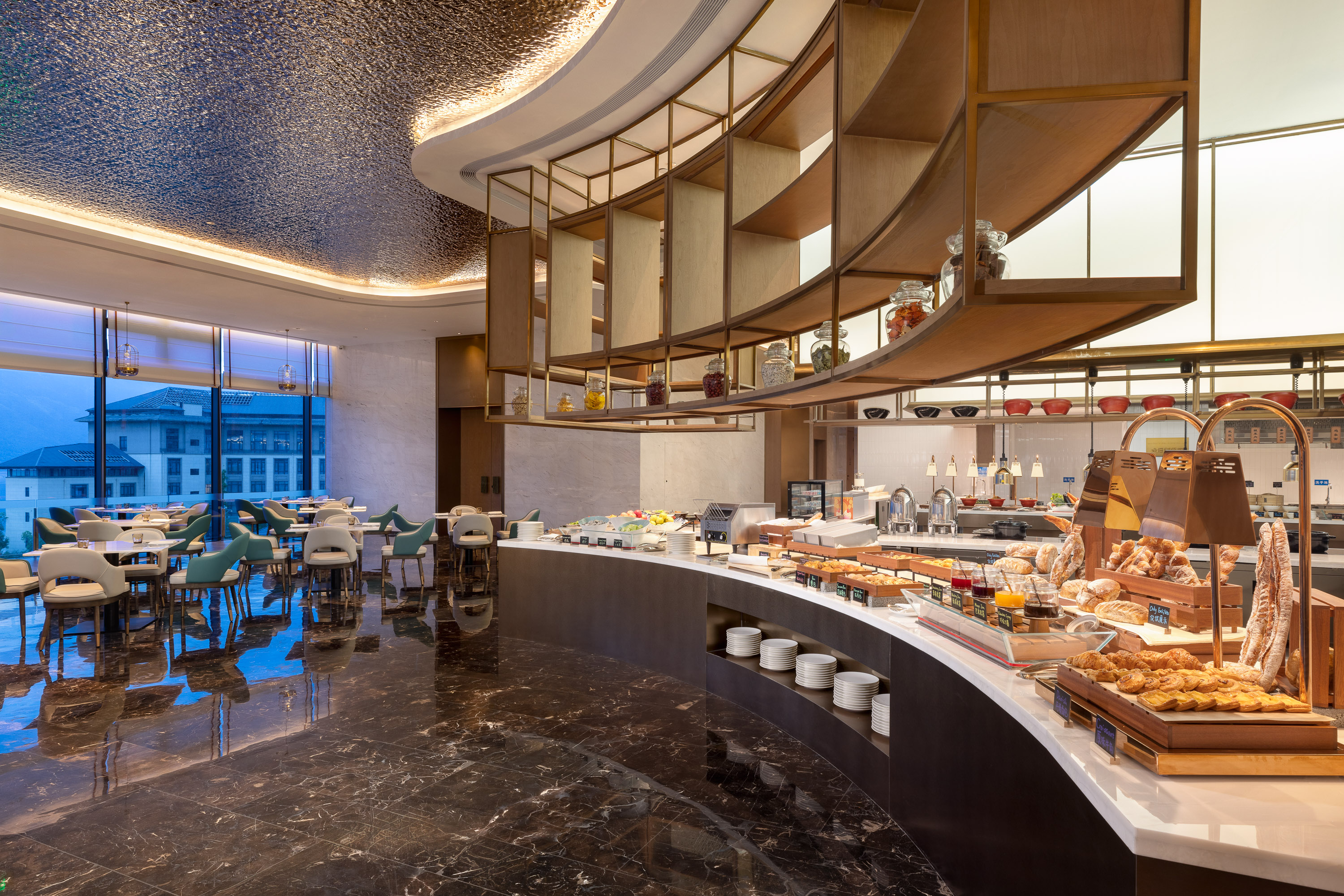 Wingate by Wyndham Chongqing Wushan restaurant breakfast area close up in Chongqing, Other than US/Canada