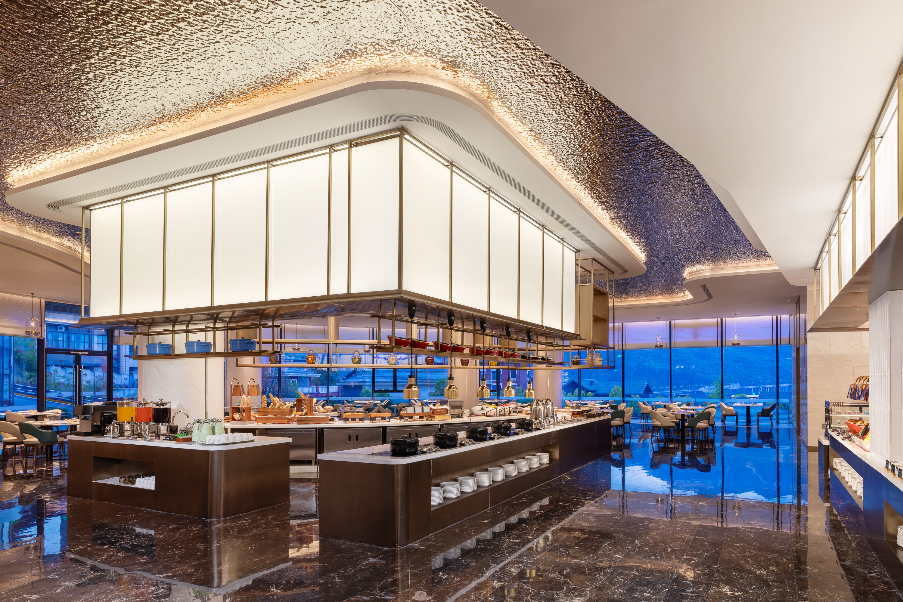 Wingate by Wyndham Chongqing Wushan restaurant in Chongqing, Other than US/Canada