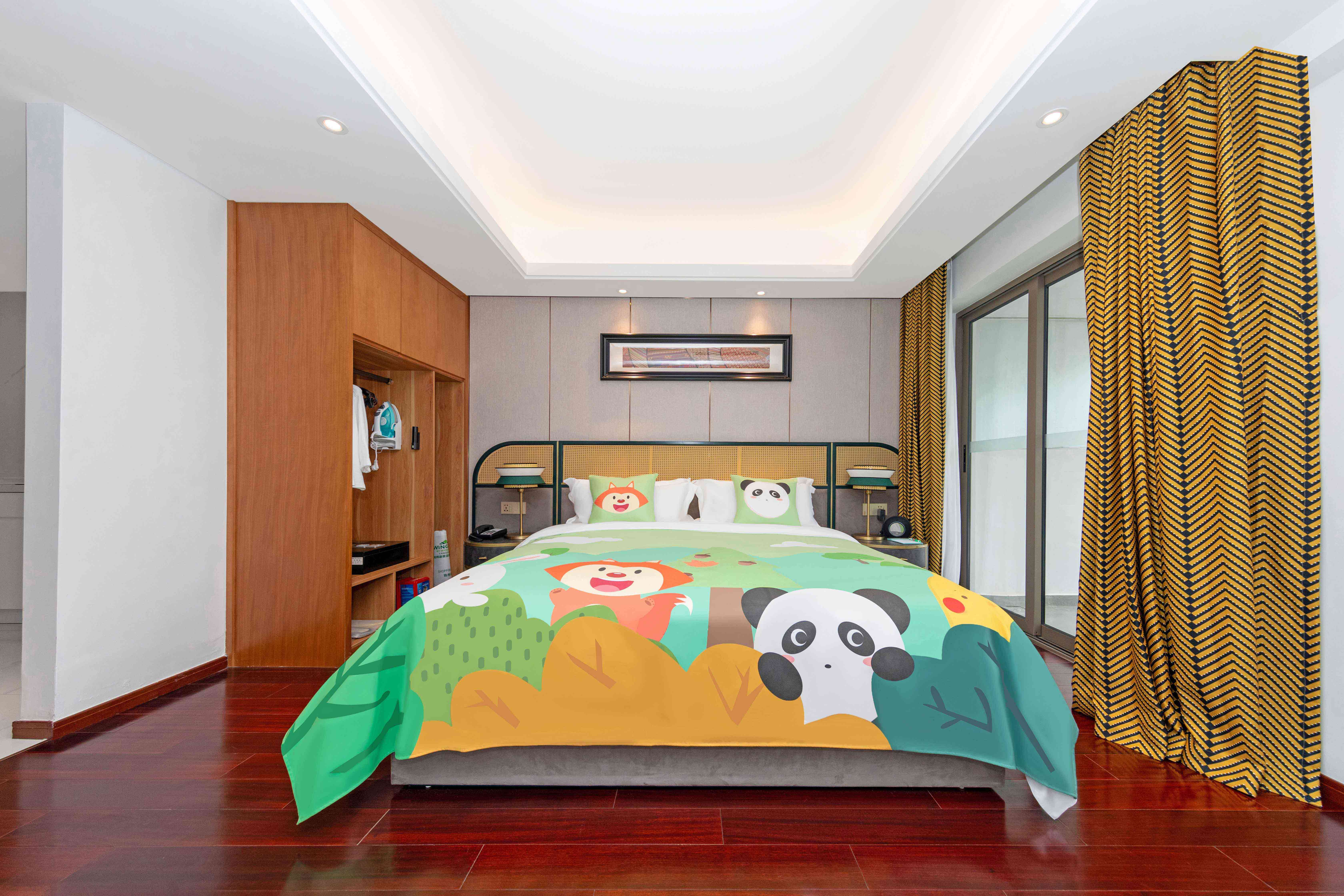 Guest room at the Wingate By Wyndham Yangshuo in Guilin, Other than US/Canada