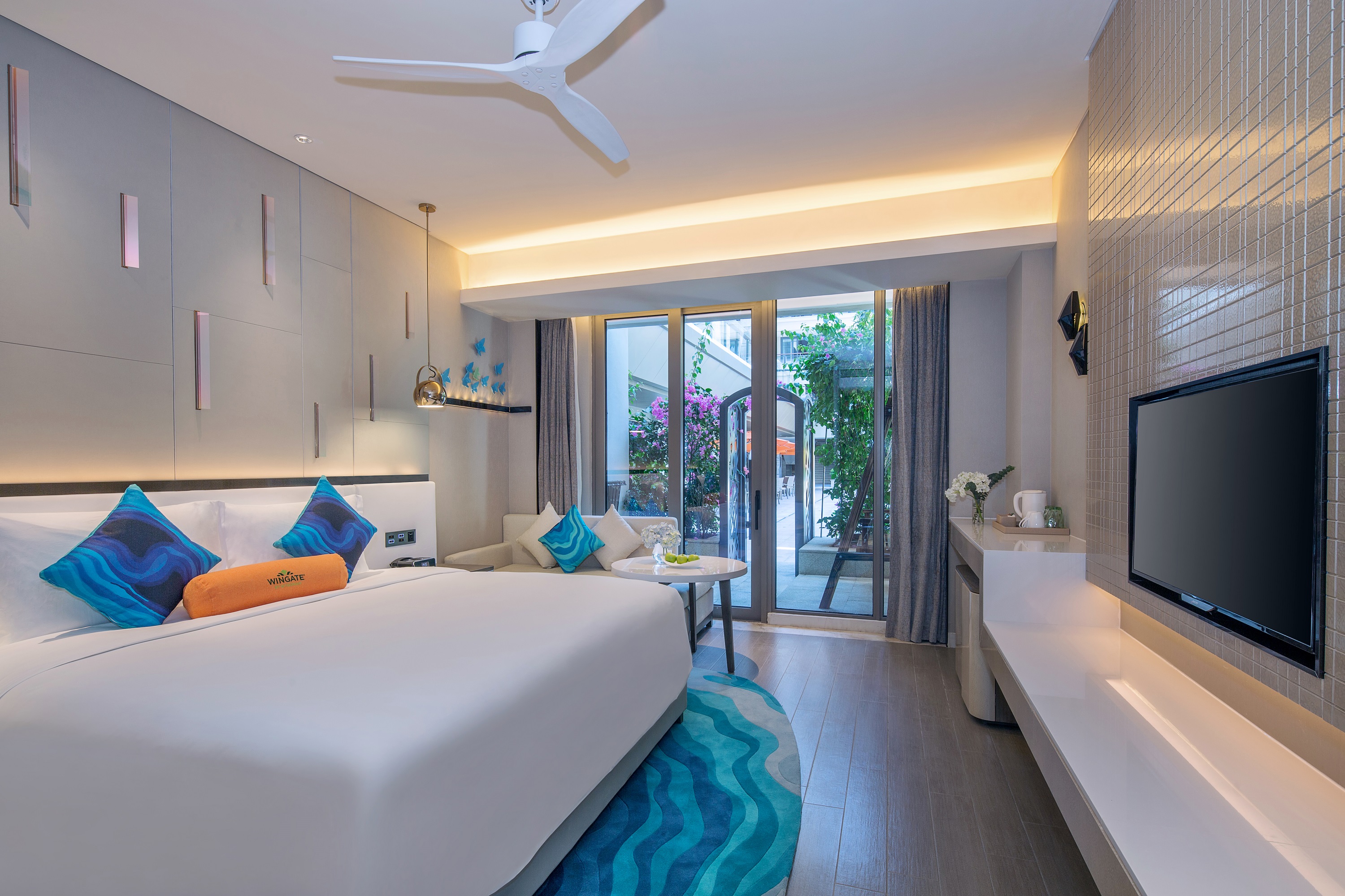 Guest room at the Wingate by Wyndham Sanya Luhuitou in Sanya, Other than US/Canada