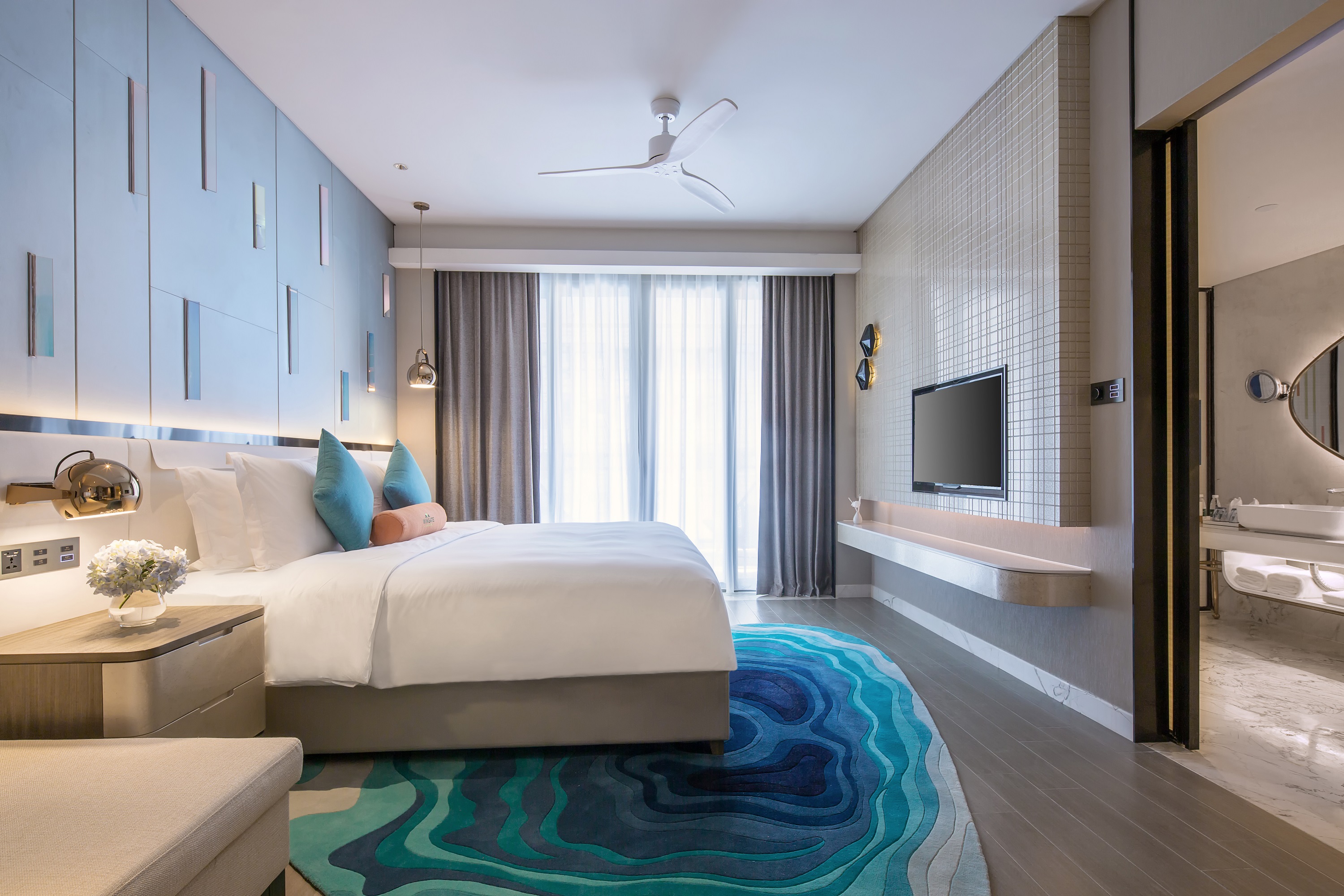 Guest room at the Wingate by Wyndham Sanya Luhuitou in Sanya, Other than US/Canada