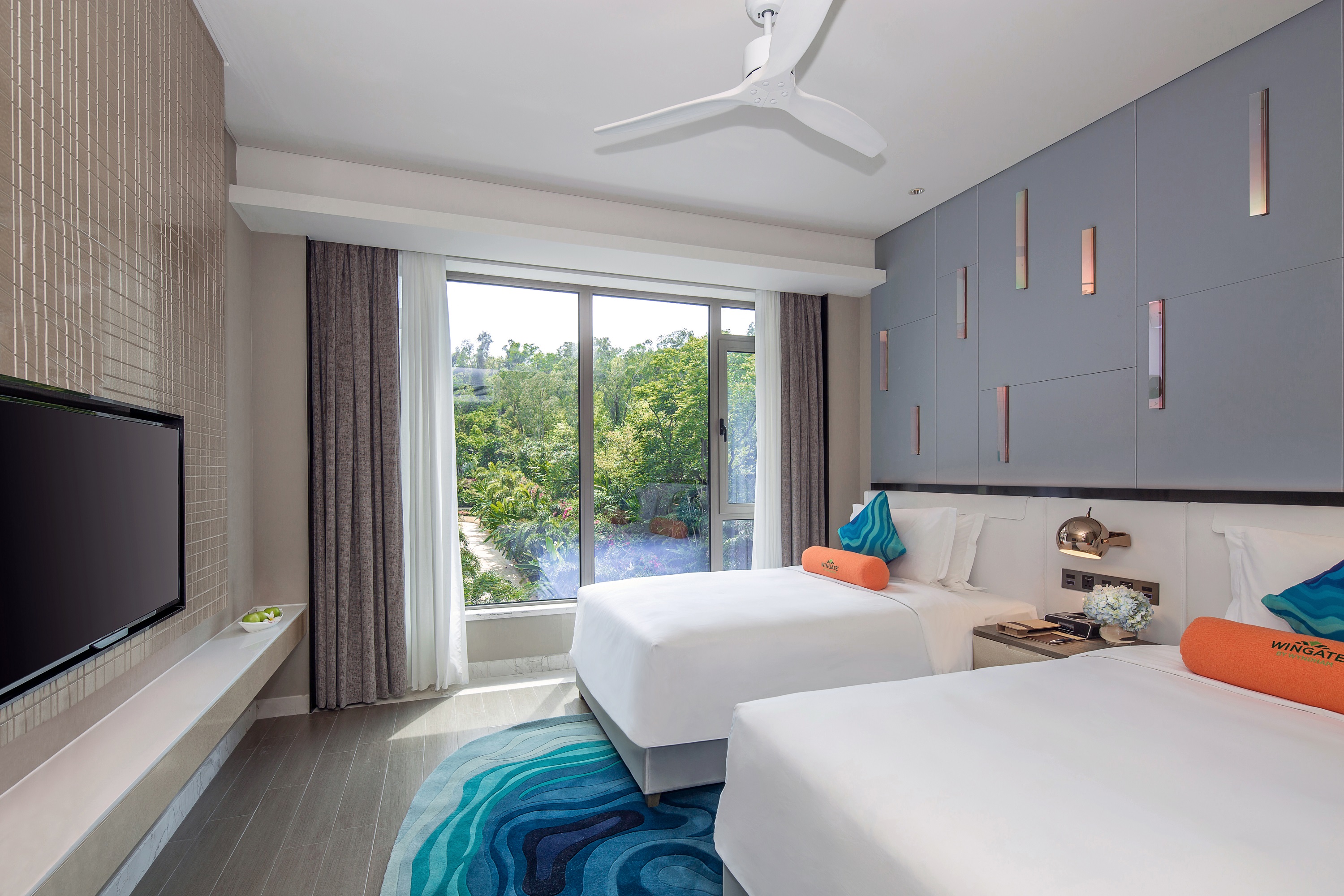 Guest room at the Wingate by Wyndham Sanya Luhuitou in Sanya, Other than US/Canada