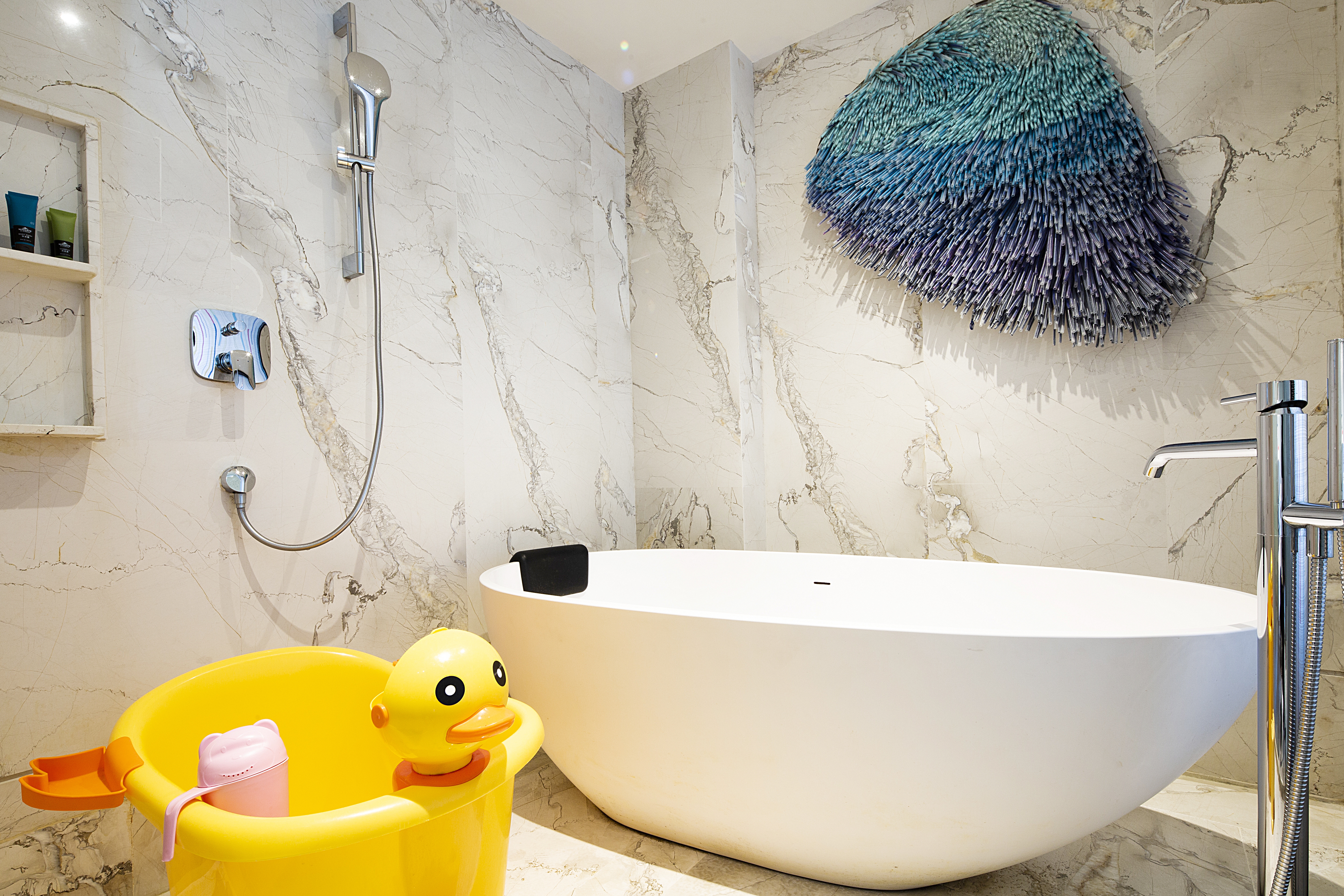 Guest room at the Wingate by Wyndham Sanya Luhuitou in Sanya, Other than US/Canada