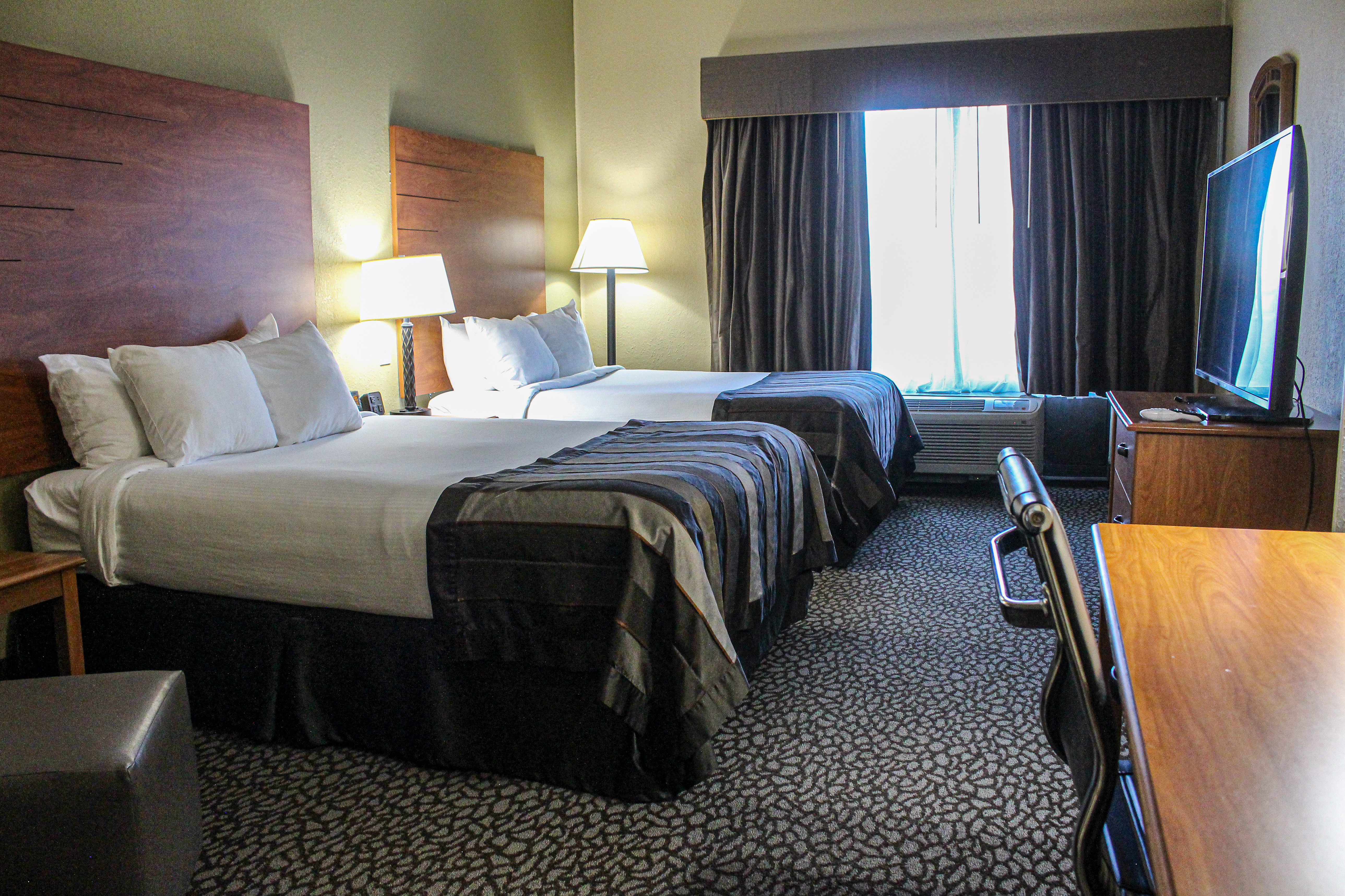 Guest room at the Wingate by Wyndham Little Rock in Little Rock, Arkansas