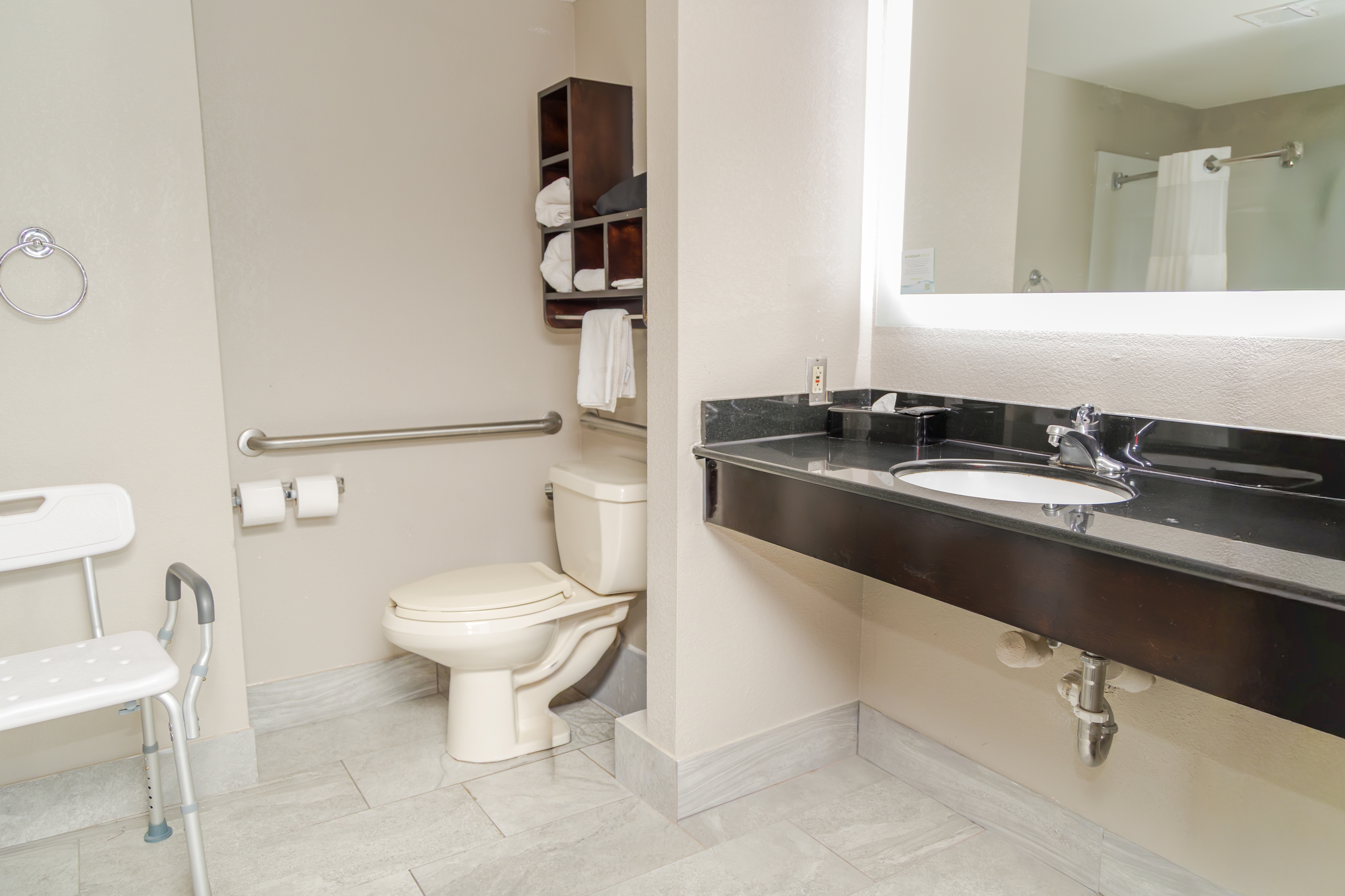 Guest room bath at the Wingate by Wyndham North Little Rock in North Little Rock, Arkansas