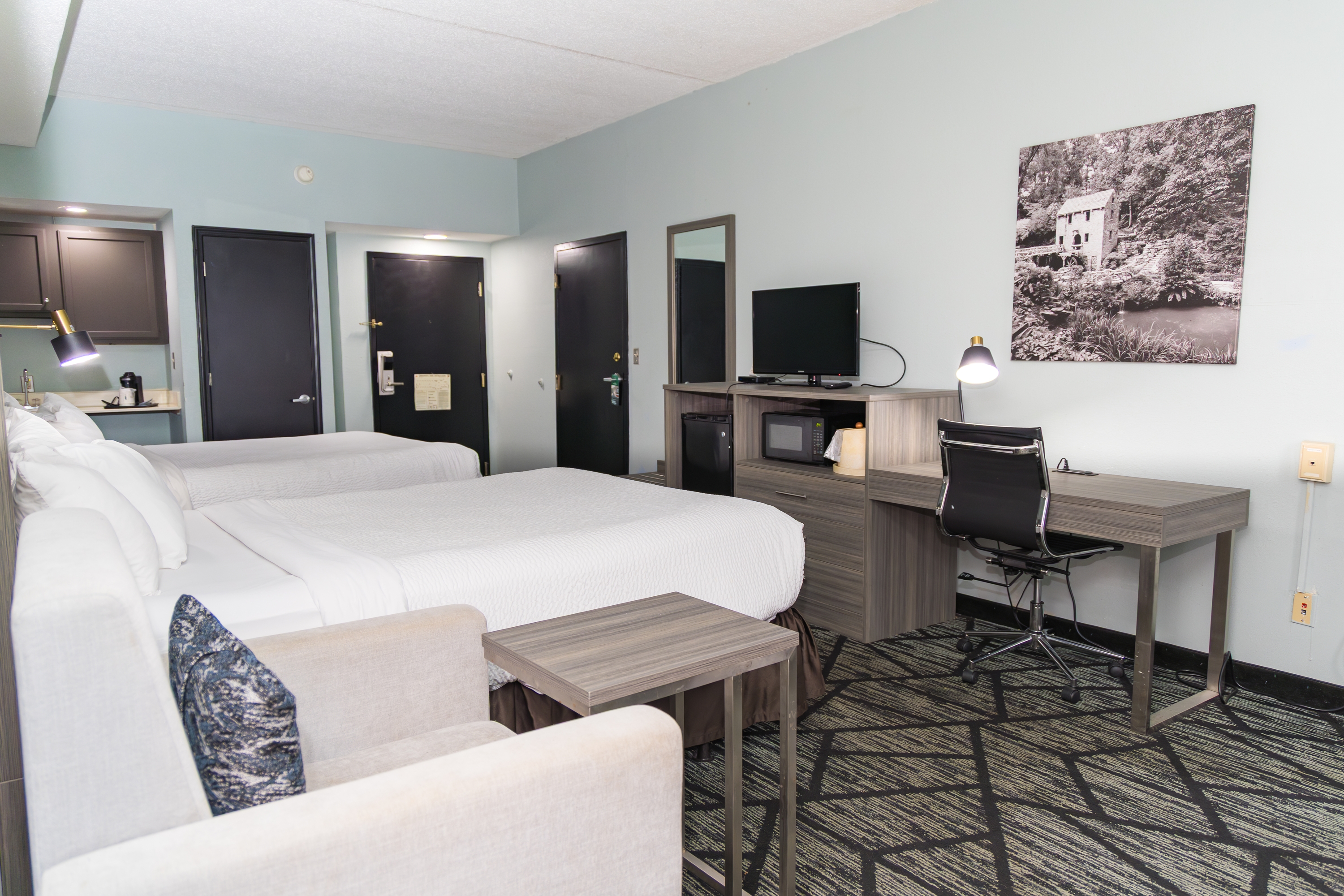 Guest room at the Wingate by Wyndham North Little Rock in North Little Rock, Arkansas