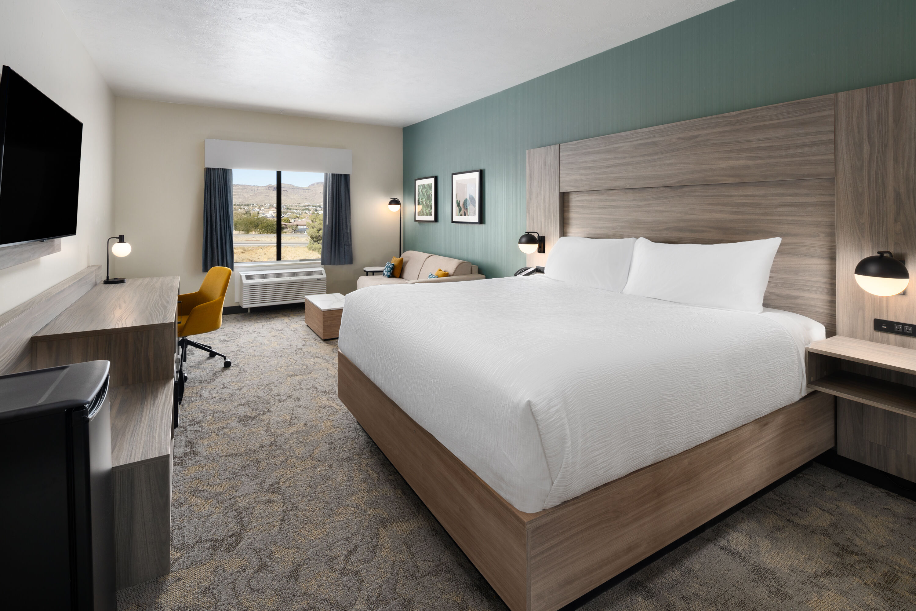 Wingate by Wyndham Kingman suite in Kingman, Arizona