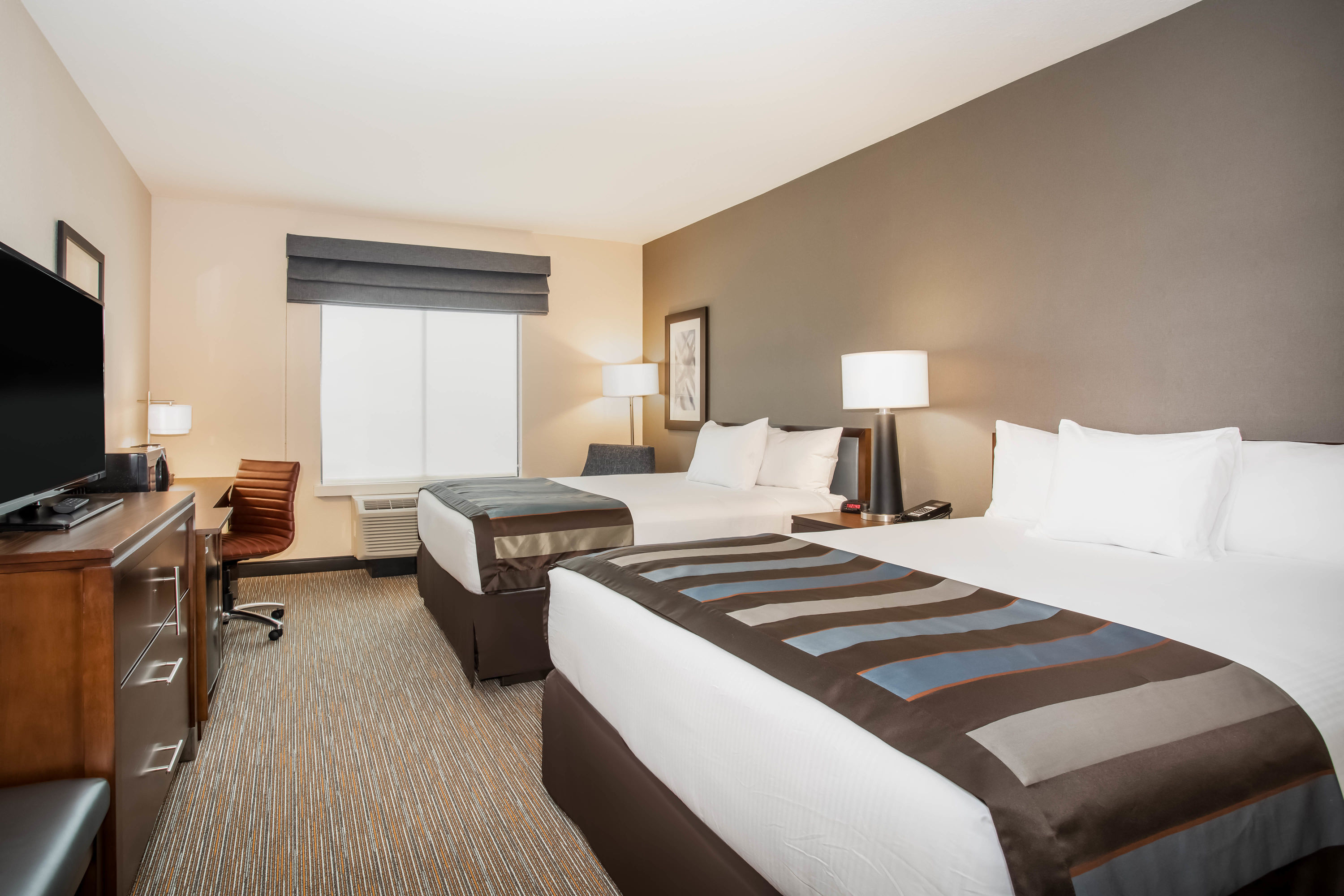 Guest room at the Wingate by Wyndham Denver Airport in Denver, Colorado