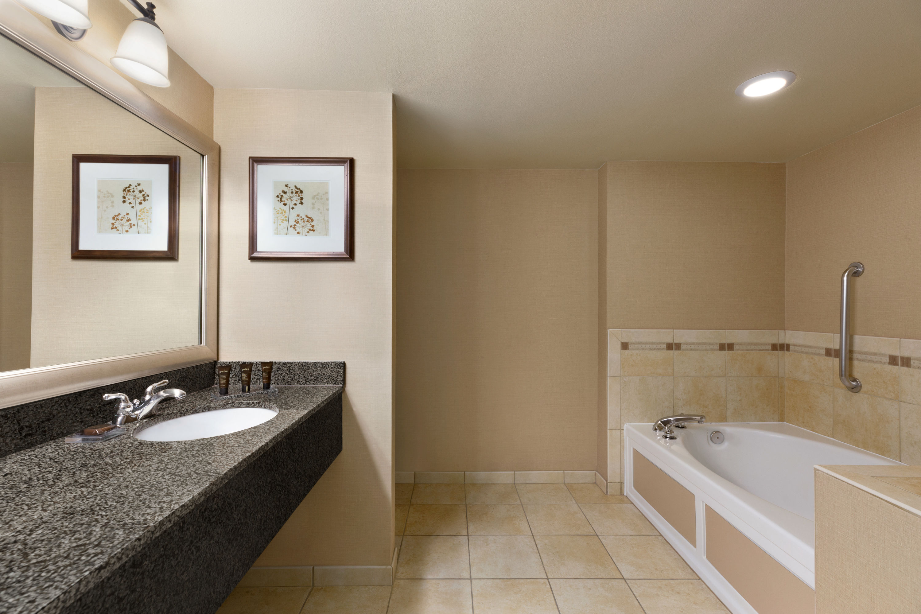 Guest room bath at the Wingate by Wyndham Greenwood Village/Denver Tech in Greenwood Village, Colorado