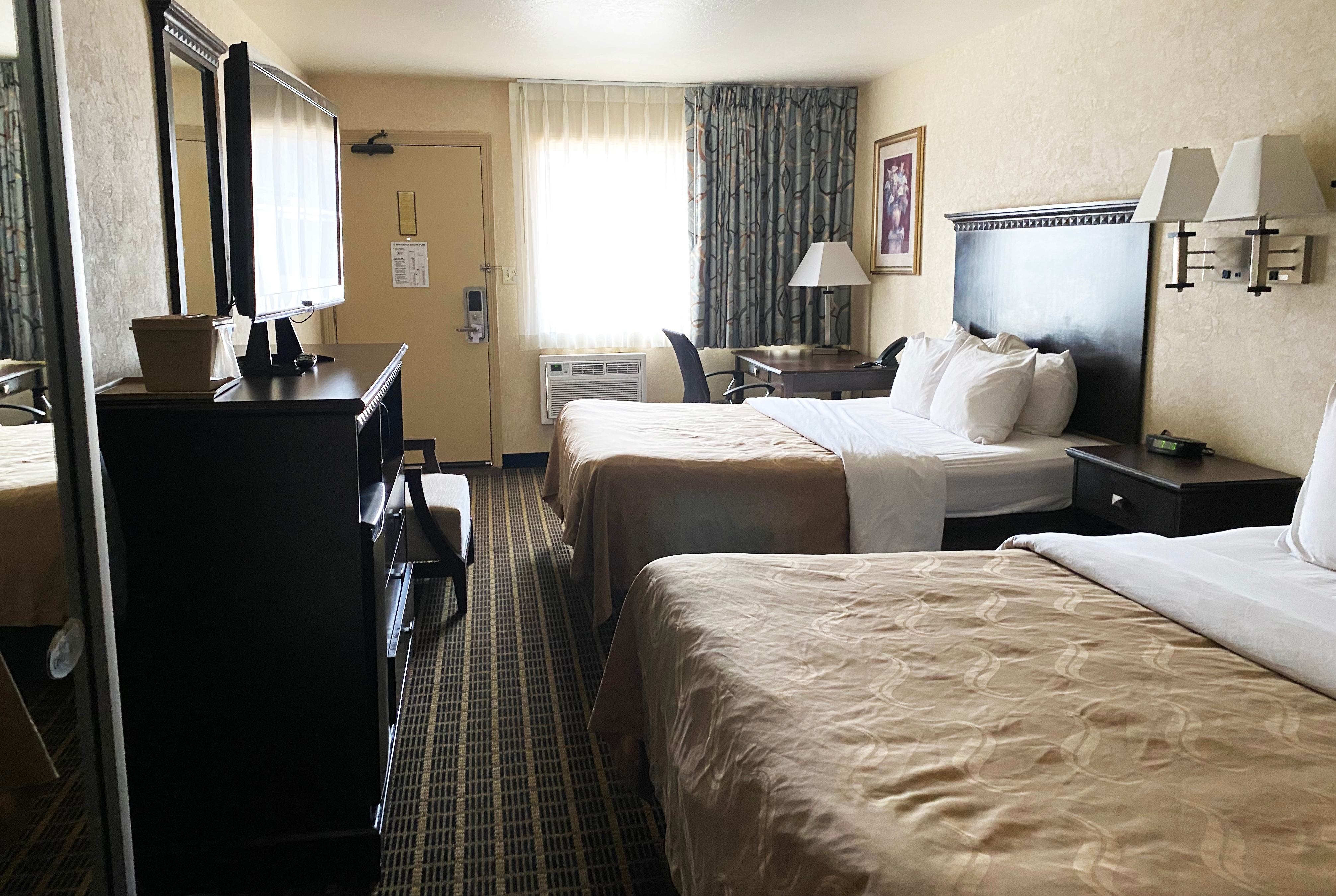 Guest room at the Wingate by Wyndham Gunnison Near Western Colorado University in Gunnison, Colorado