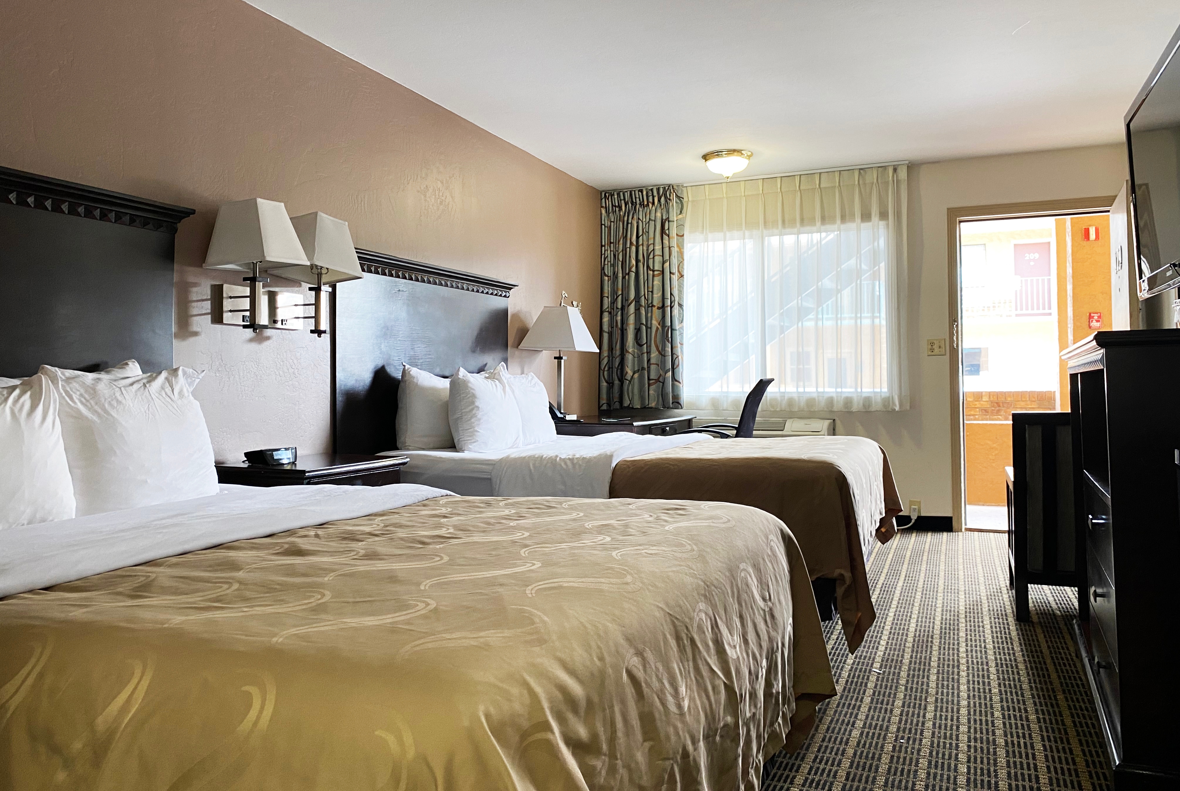 Guest room at the Wingate by Wyndham Gunnison Near Western Colorado University in Gunnison, Colorado