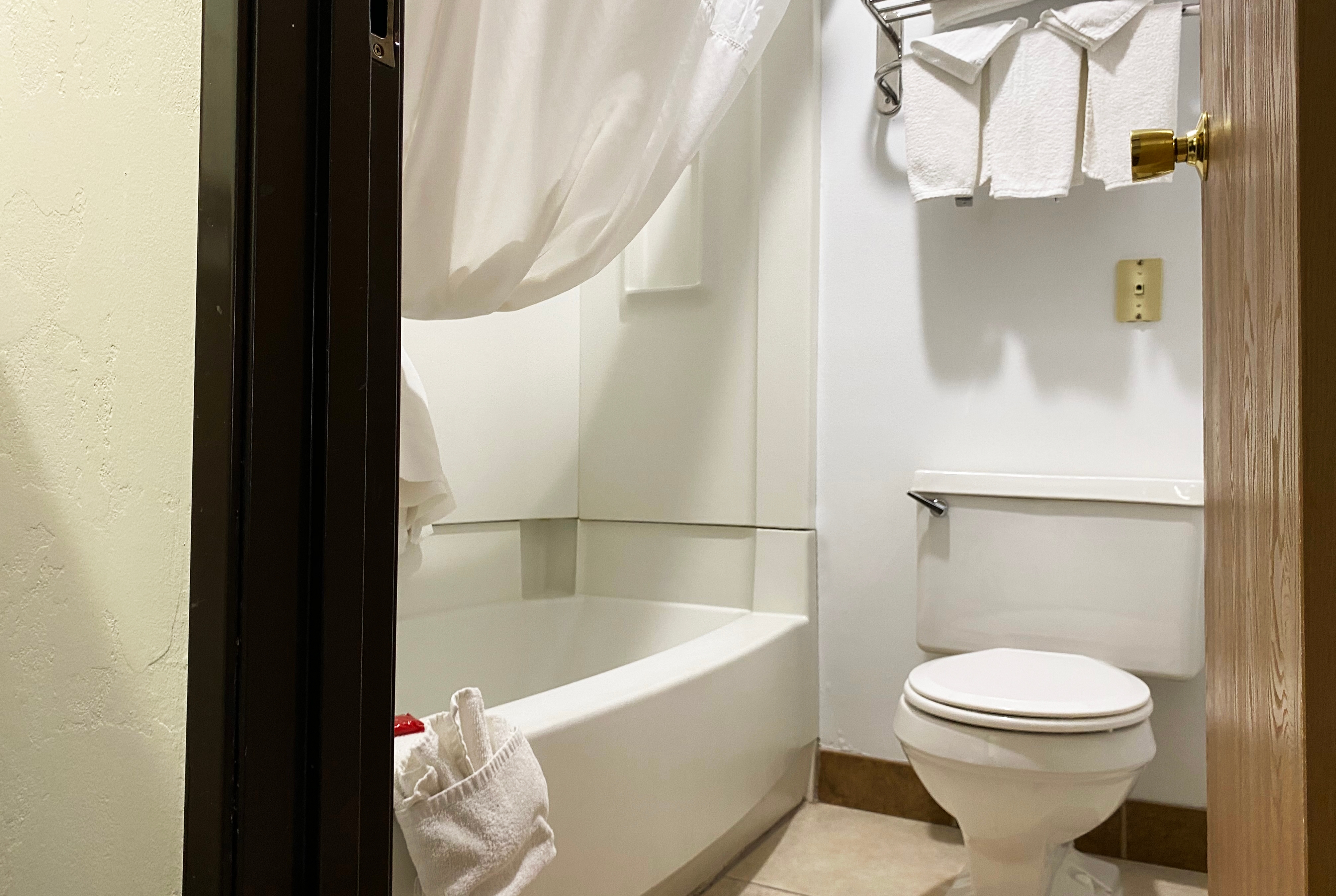 Guest room bath at the Wingate by Wyndham Gunnison Near Western Colorado University in Gunnison, Colorado