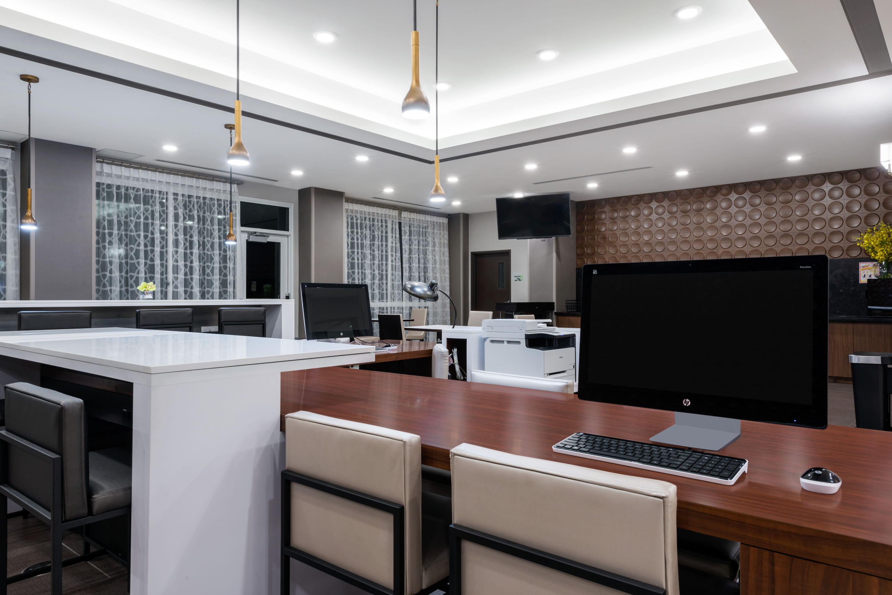 Wingate by Wyndham Loveland business center in Johnstown, Colorado