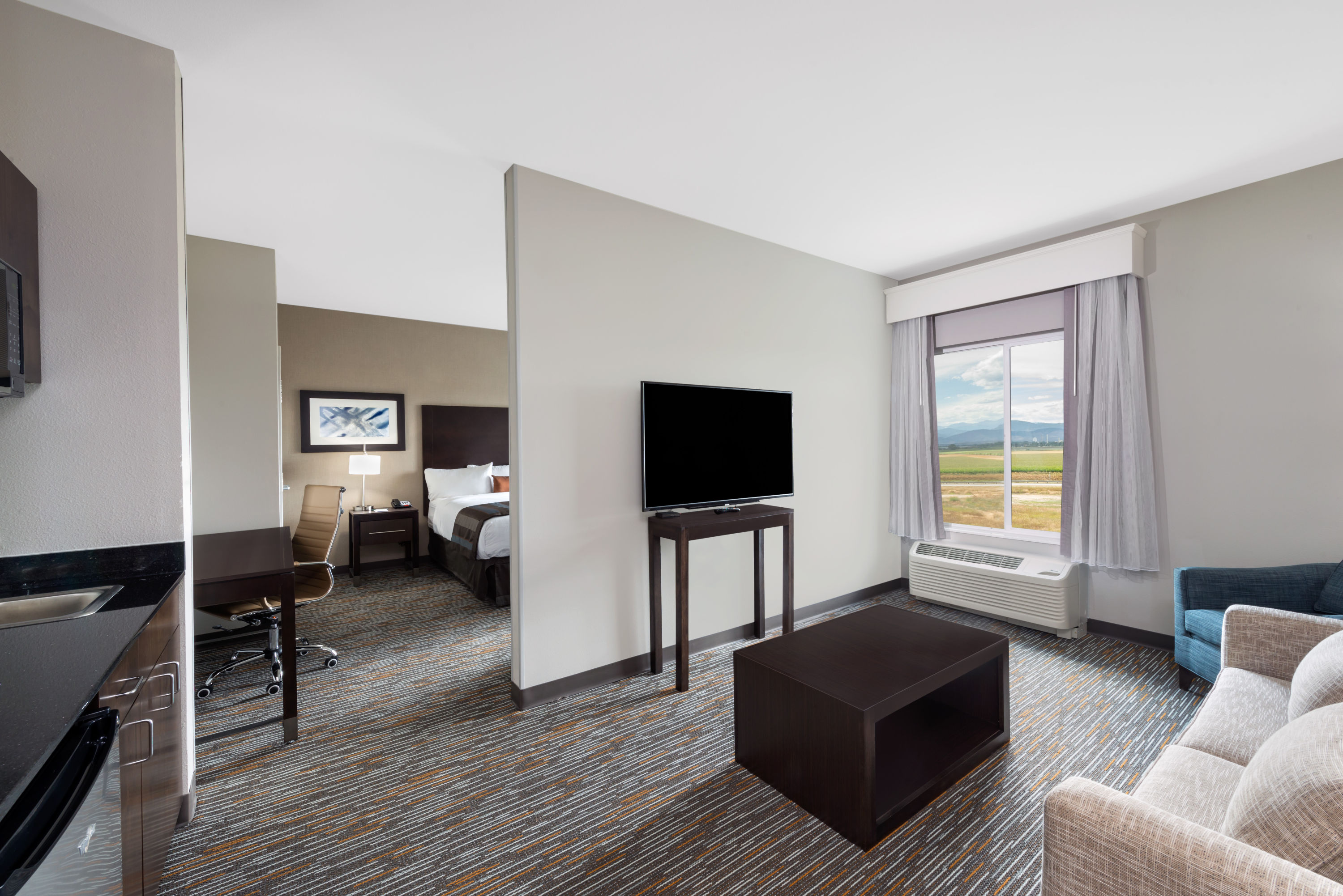 Wingate by Wyndham Loveland suite in Johnstown, Colorado