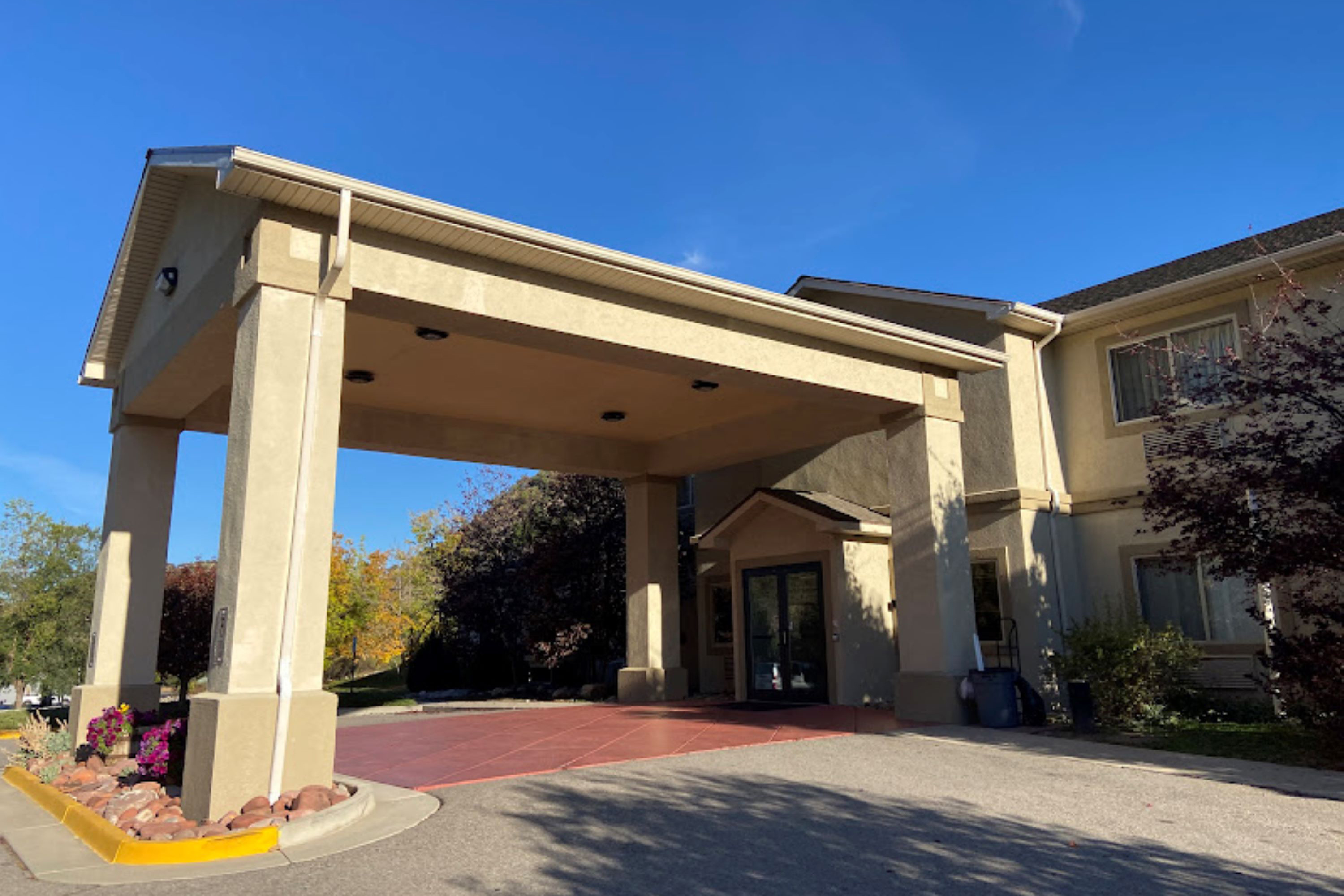 Exterior of Wingate by Wyndham New Castle - Glenwood Springs hotel in New Castle, Colorado