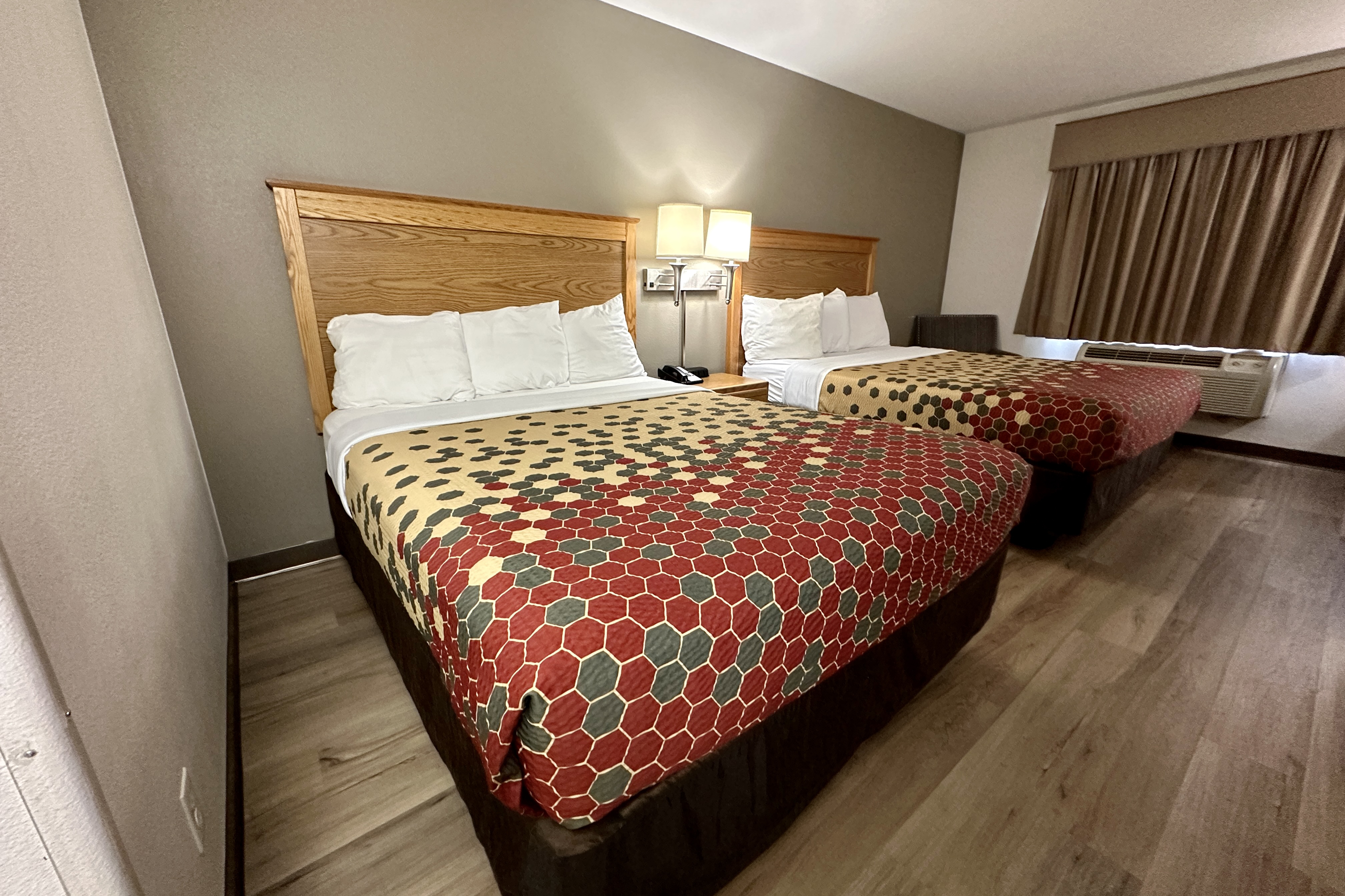 Guest room at the Wingate by Wyndham New Castle - Glenwood Springs in New Castle, Colorado