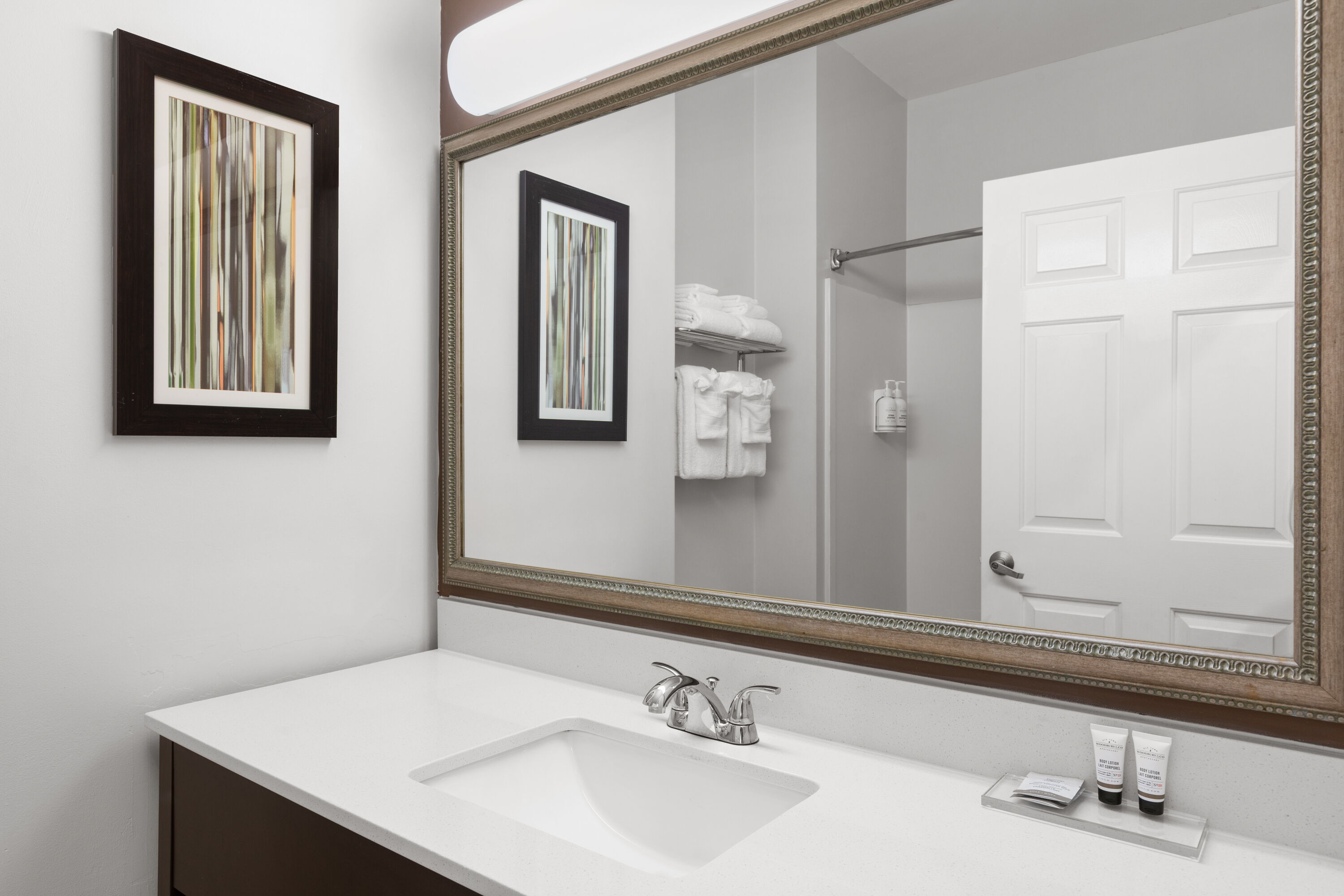 Guest room bath at the Wingate by Wyndham Destin in Destin, Florida