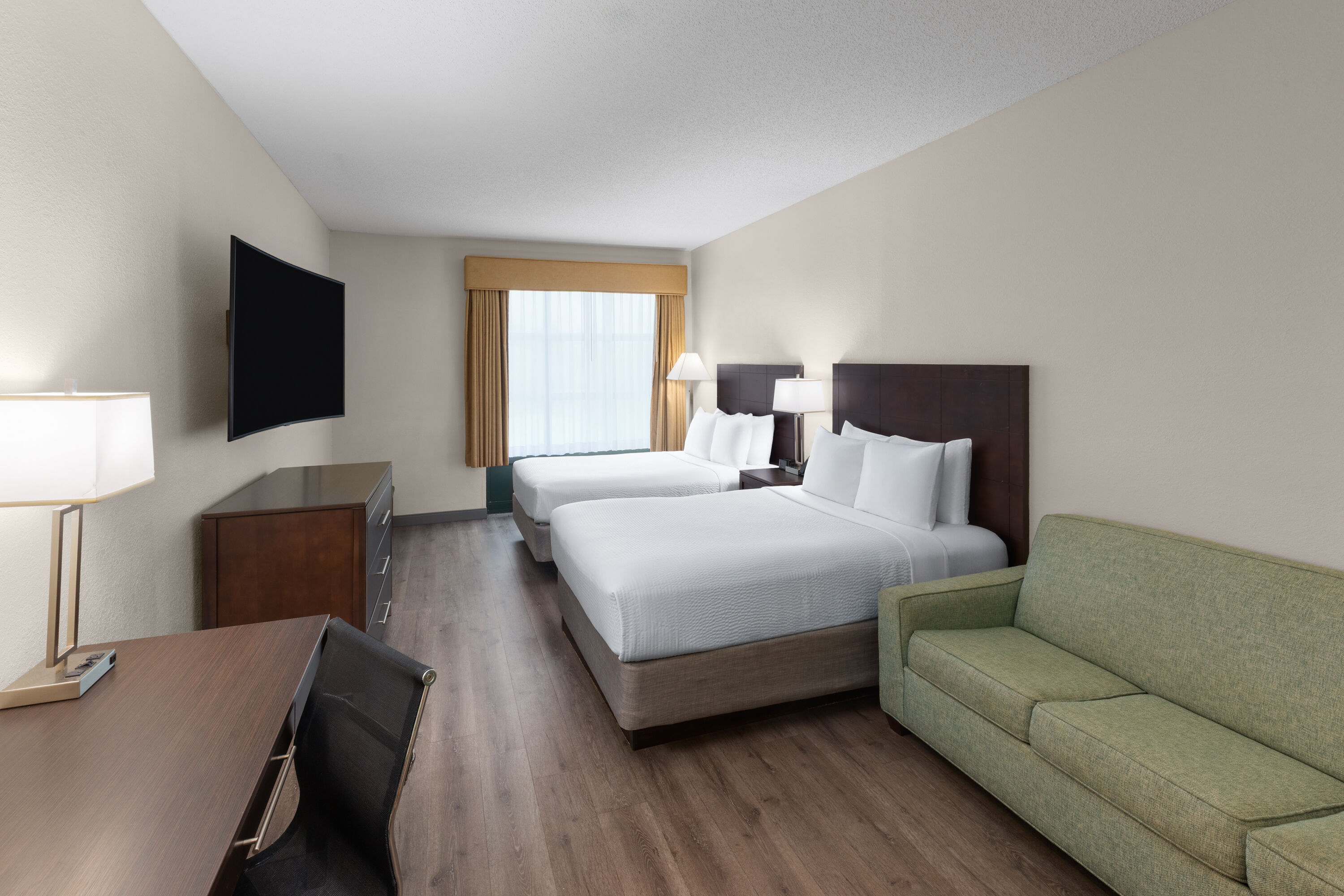 Guest room at the Wingate by Wyndham Destin in Destin, Florida