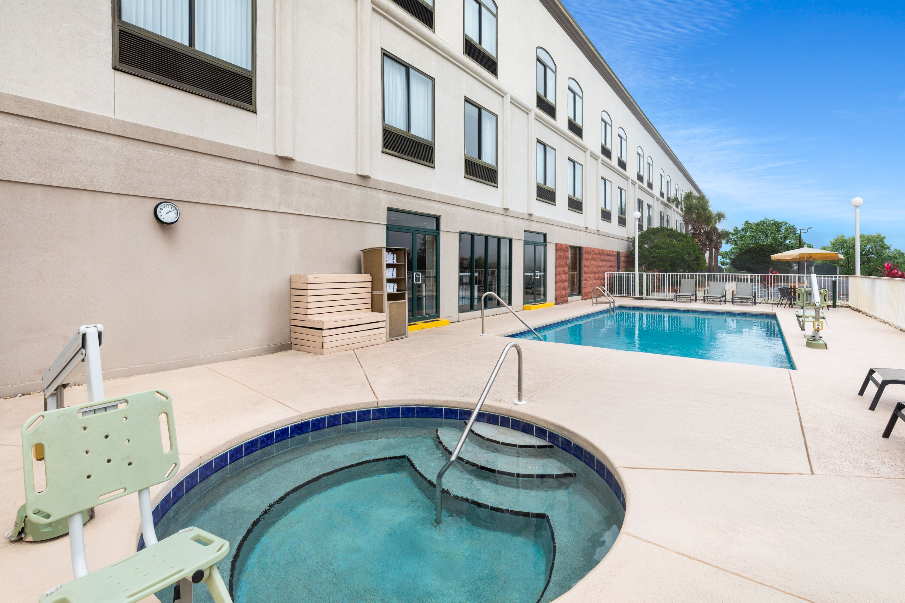 Hot tub at the Wingate by Wyndham Destin in Destin, Florida