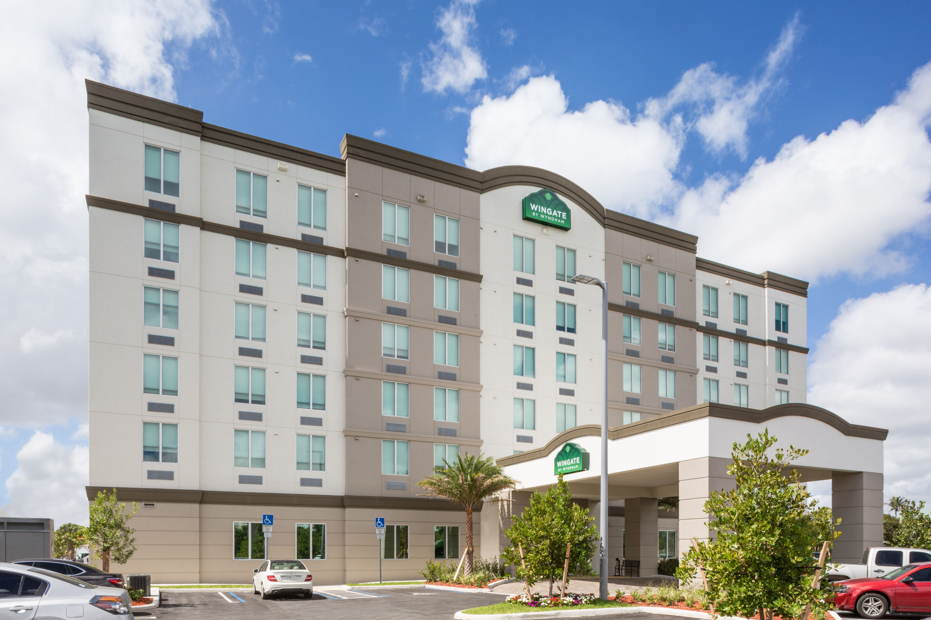 Wingate By Wyndham Miami Airport Doral Fl Hotels