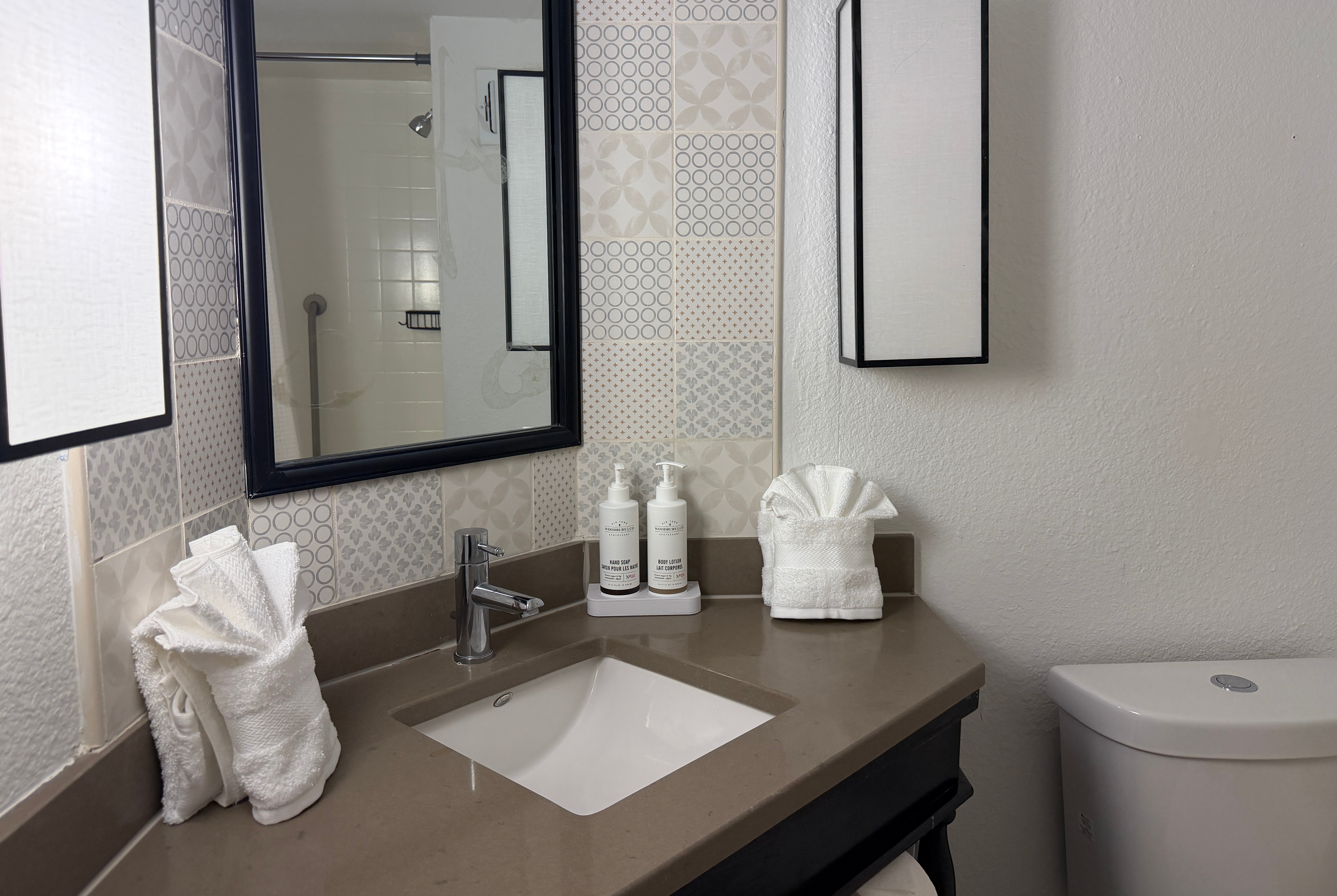 Guest room bath at the Wingate by Wyndham Jacksonville FL in Jacksonville, Florida