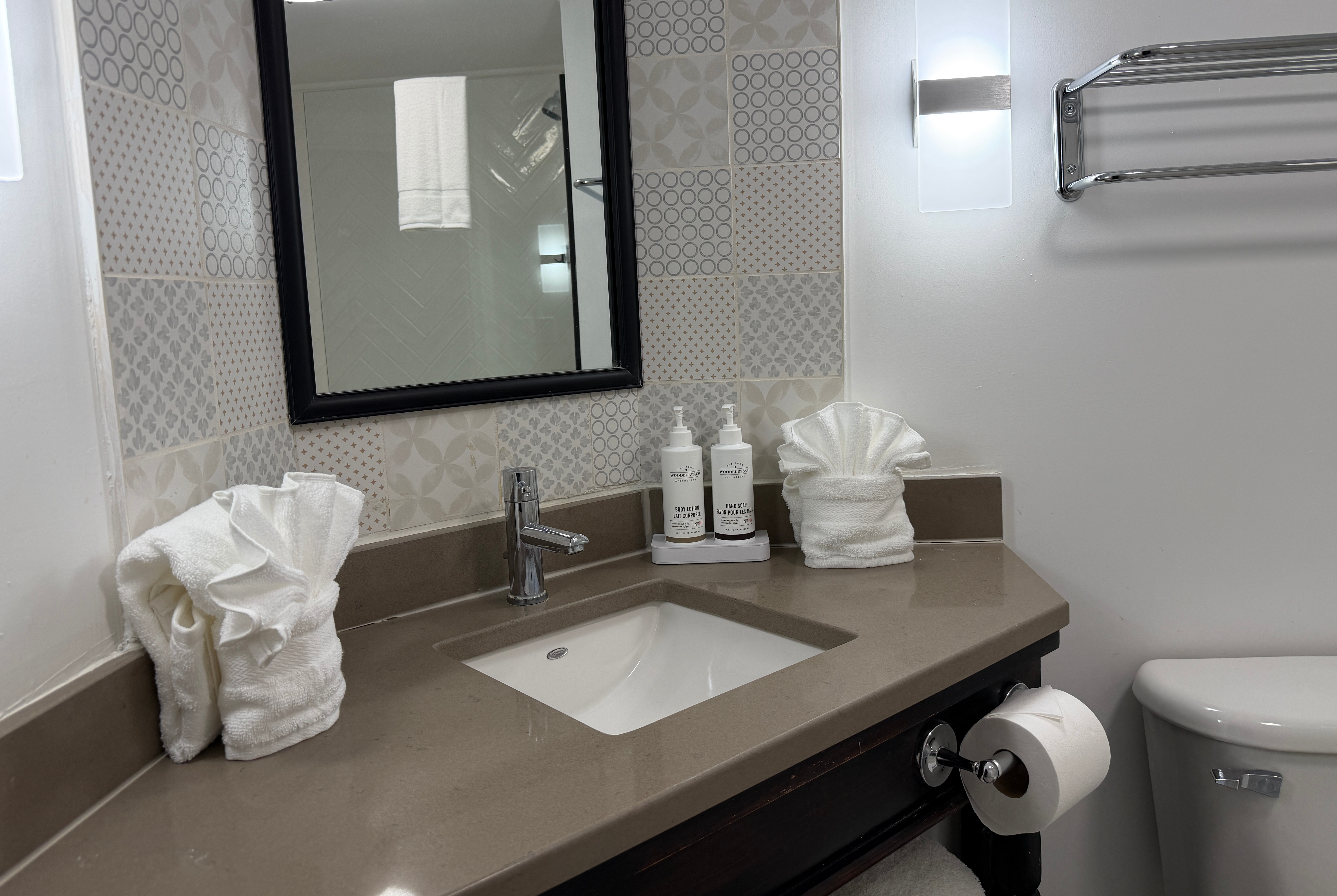 Guest room bath at the Wingate by Wyndham Jacksonville FL in Jacksonville, Florida