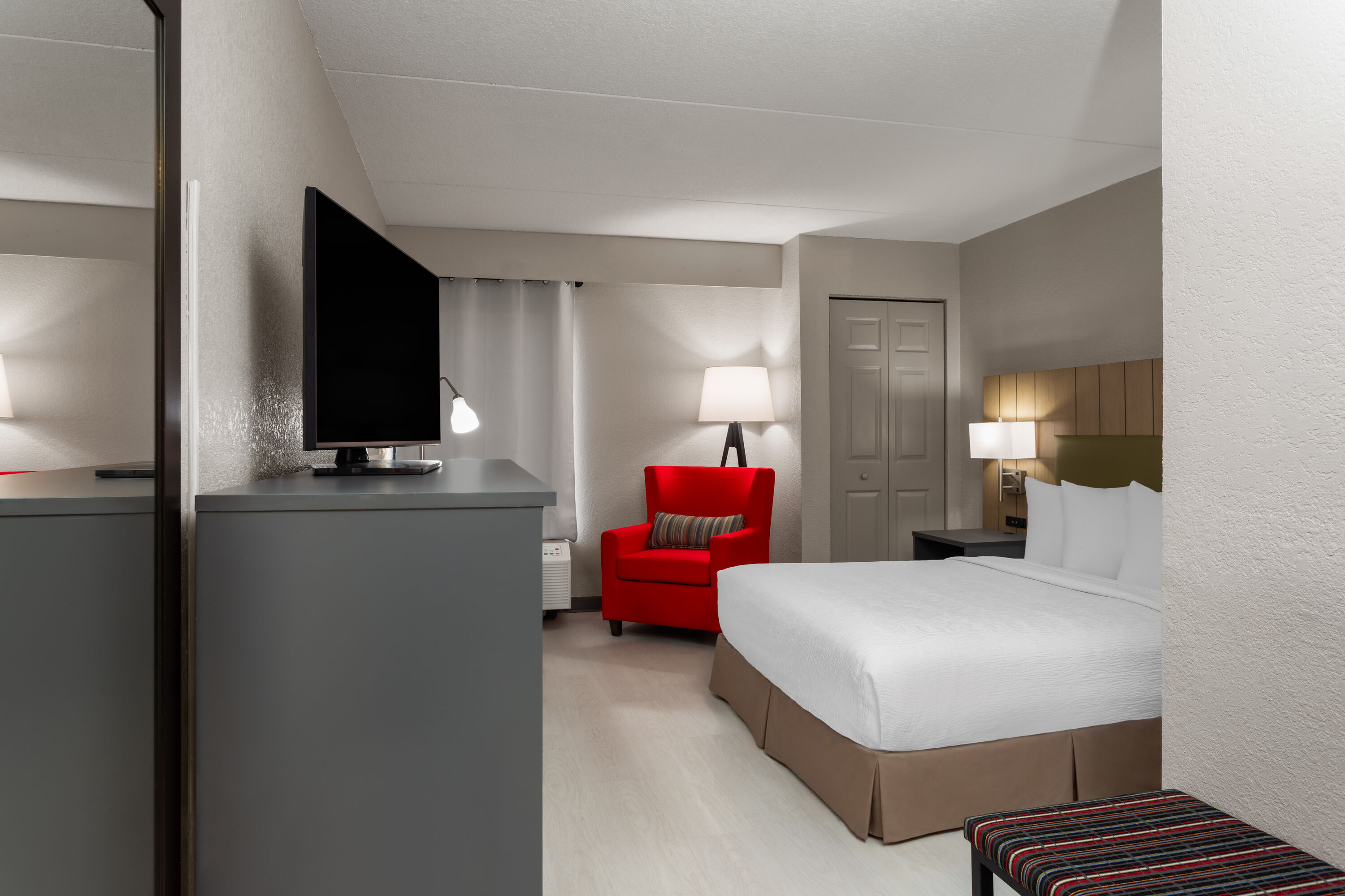 Guest room at the Wingate by Wyndham Jacksonville FL in Jacksonville, Florida