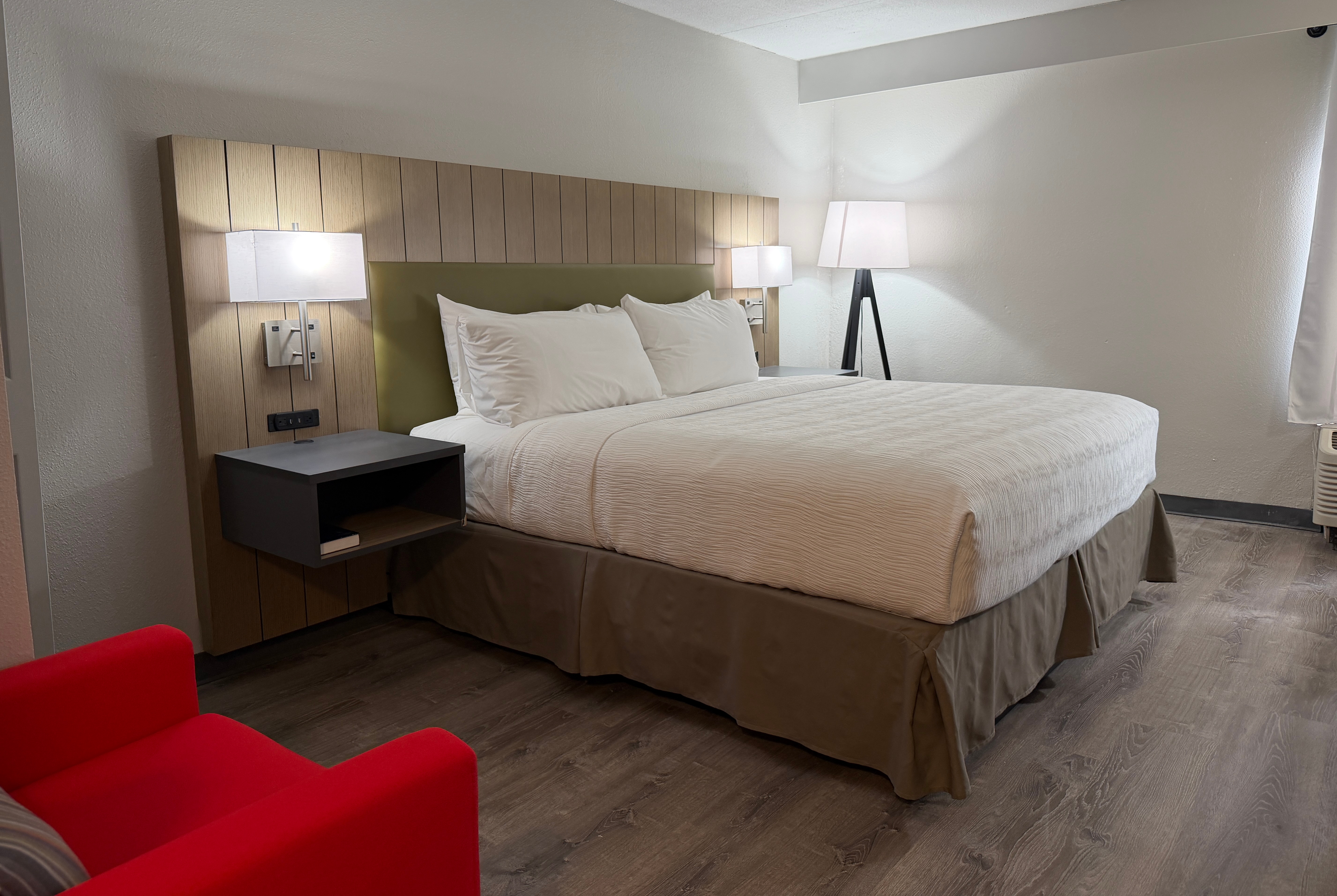 Guest room at the Wingate by Wyndham Jacksonville FL in Jacksonville, Florida