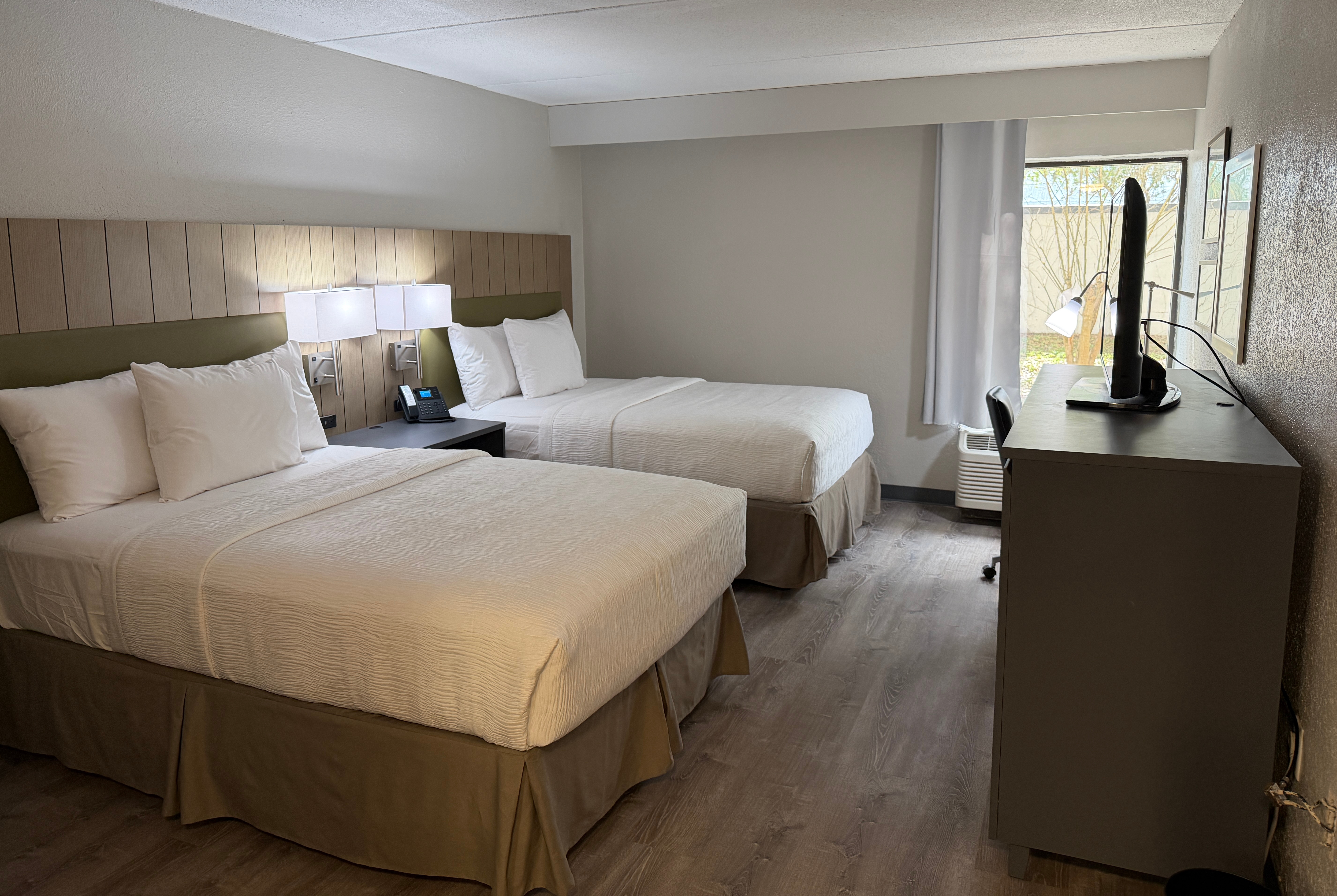 Guest room at the Wingate by Wyndham Jacksonville FL in Jacksonville, Florida