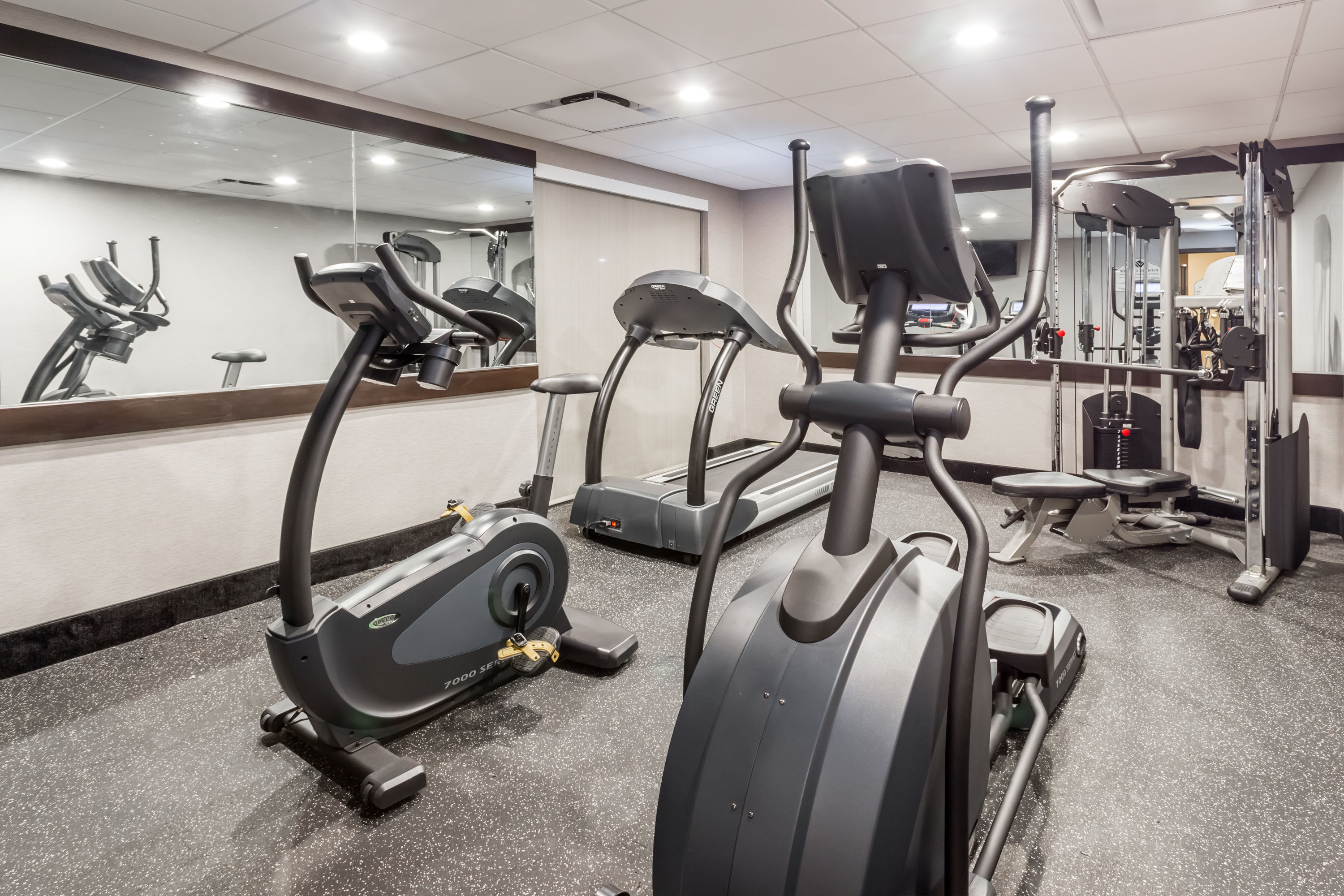 Fitness room at Wingate by Wyndham Convention Ctr Closest Universal Orlando in Orlando, Florida
