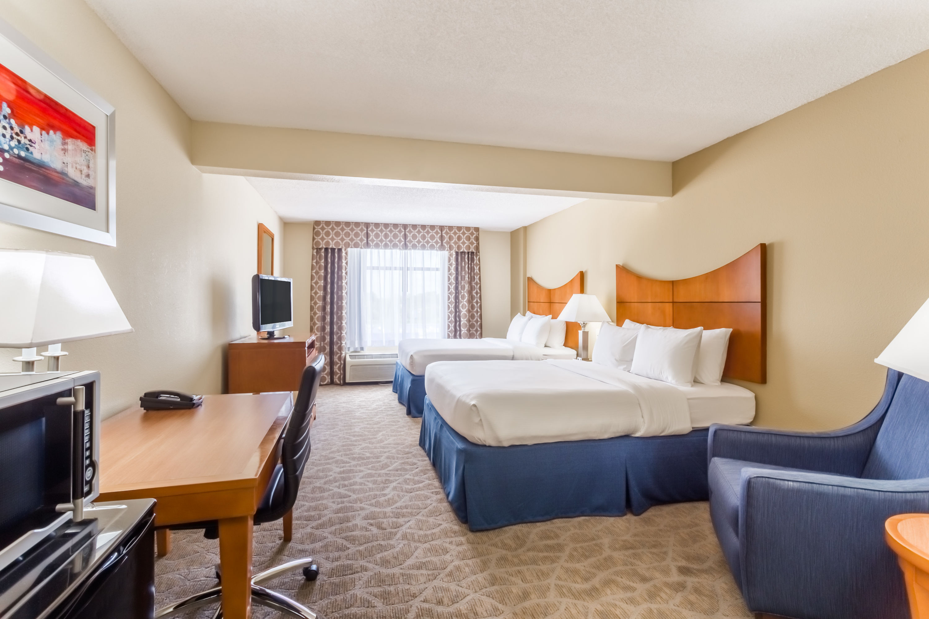 Guest room at the Wingate by Wyndham Convention Ctr Closest Universal Orlando in Orlando, Florida