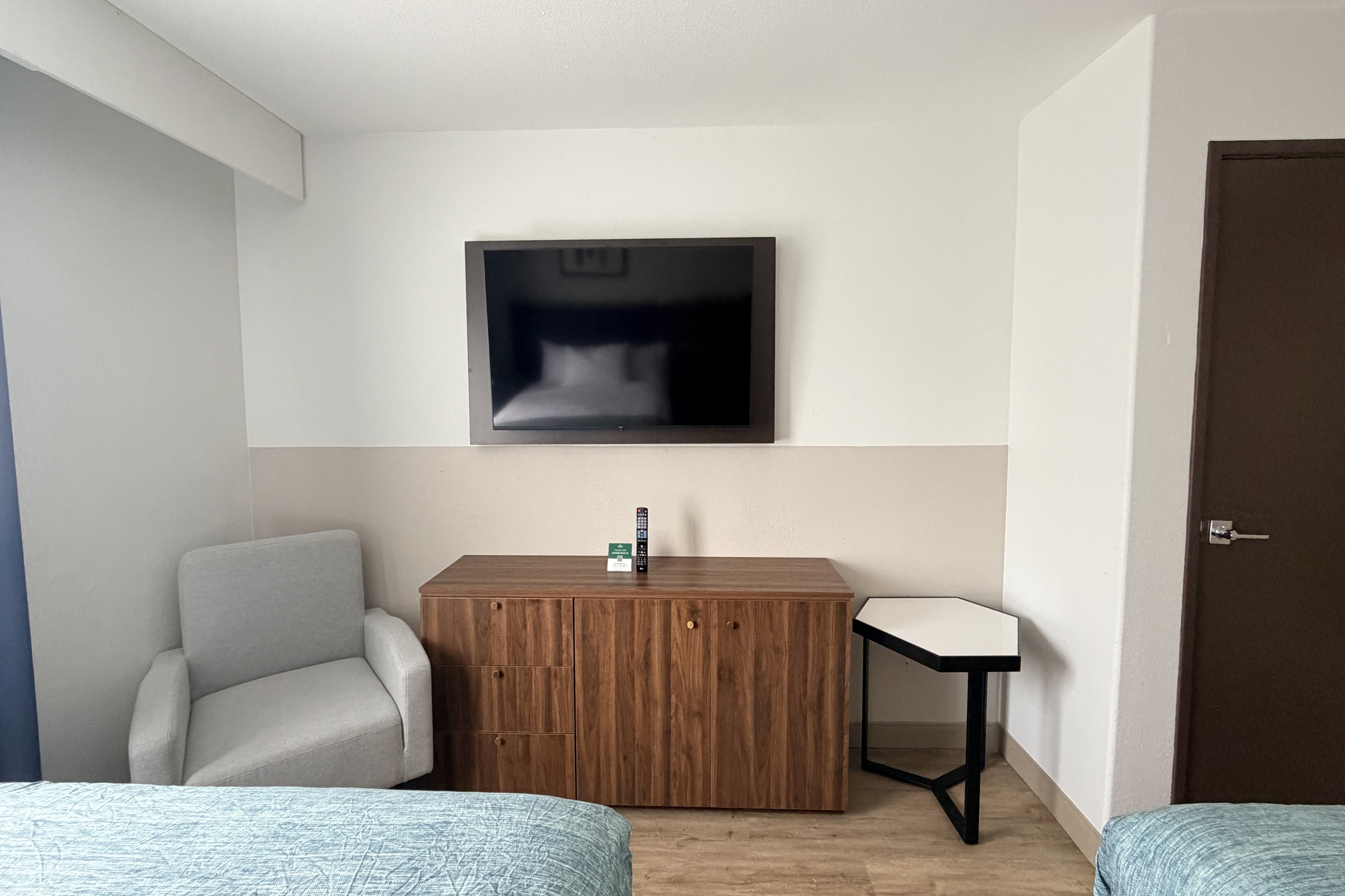 Guest room at the Wingate by Wyndham Athens Near Downtown in Athens, Georgia