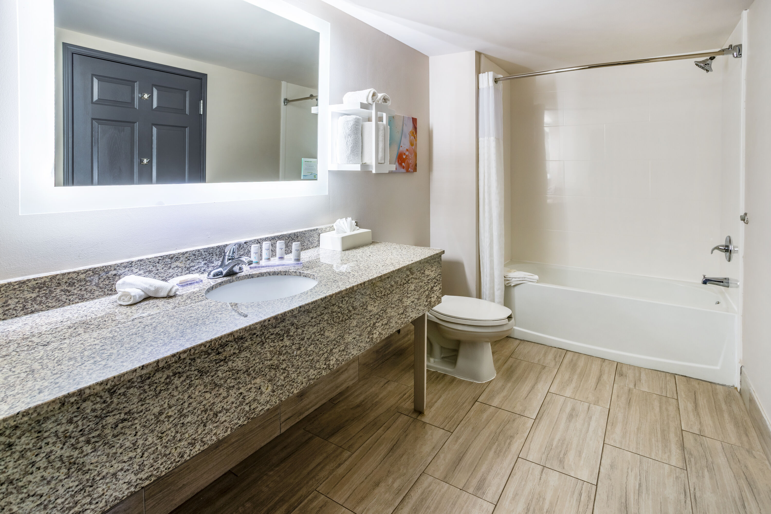 Guest room bath at the Wingate by Wyndham Atlanta Galleria/Ballpark in Atlanta, Georgia