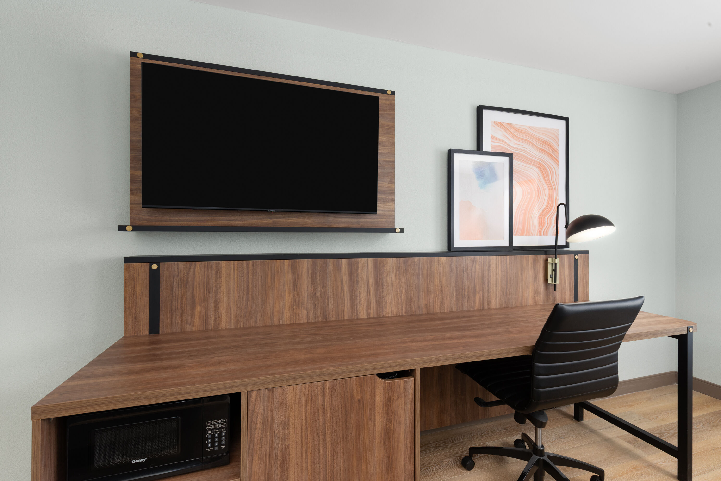 Guest room at the Wingate by Wyndham Augusta I-20 in Augusta, Georgia