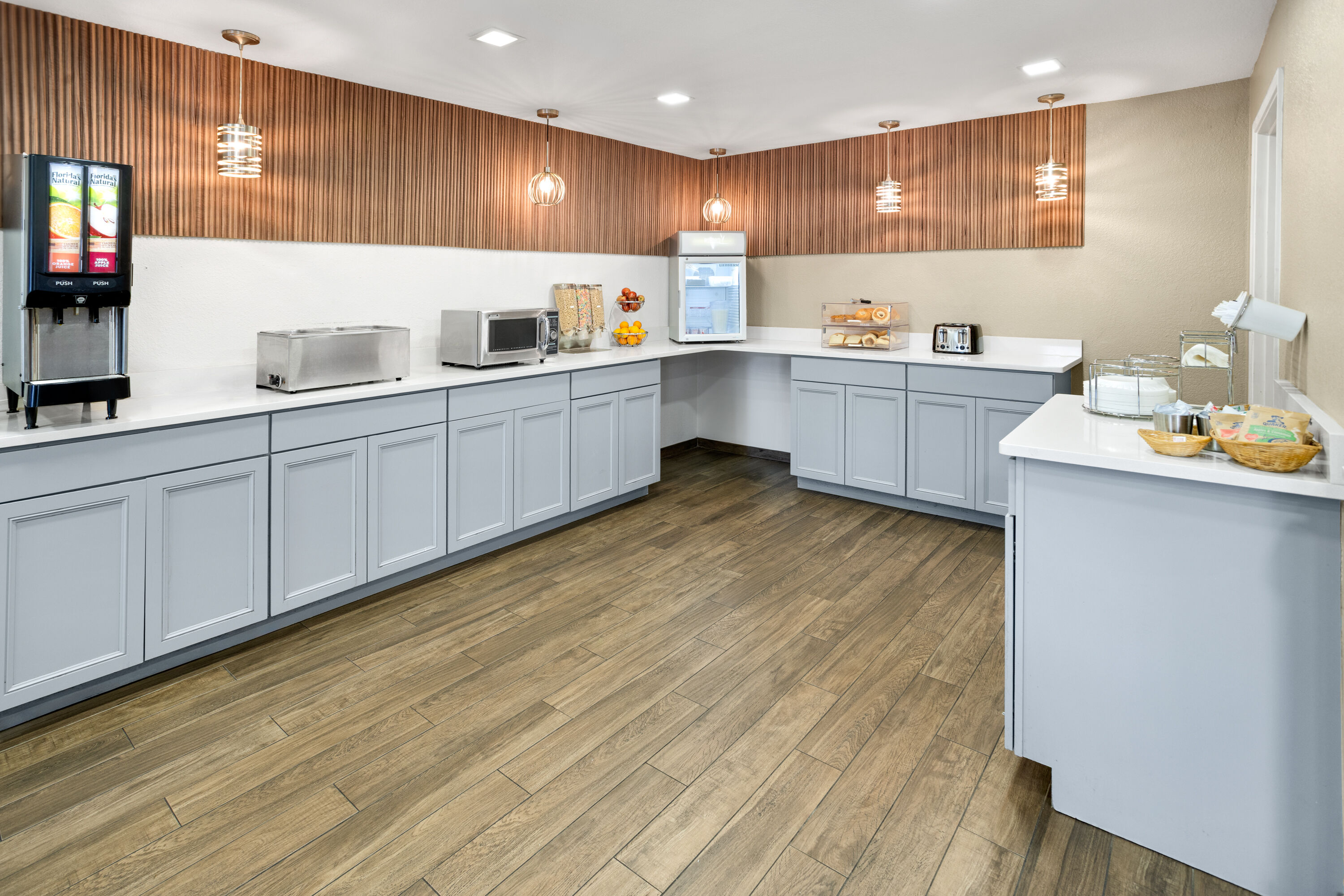 Free breakfast at Wingate by Wyndham Kings Bay Naval Base in Kingsland, Georgia