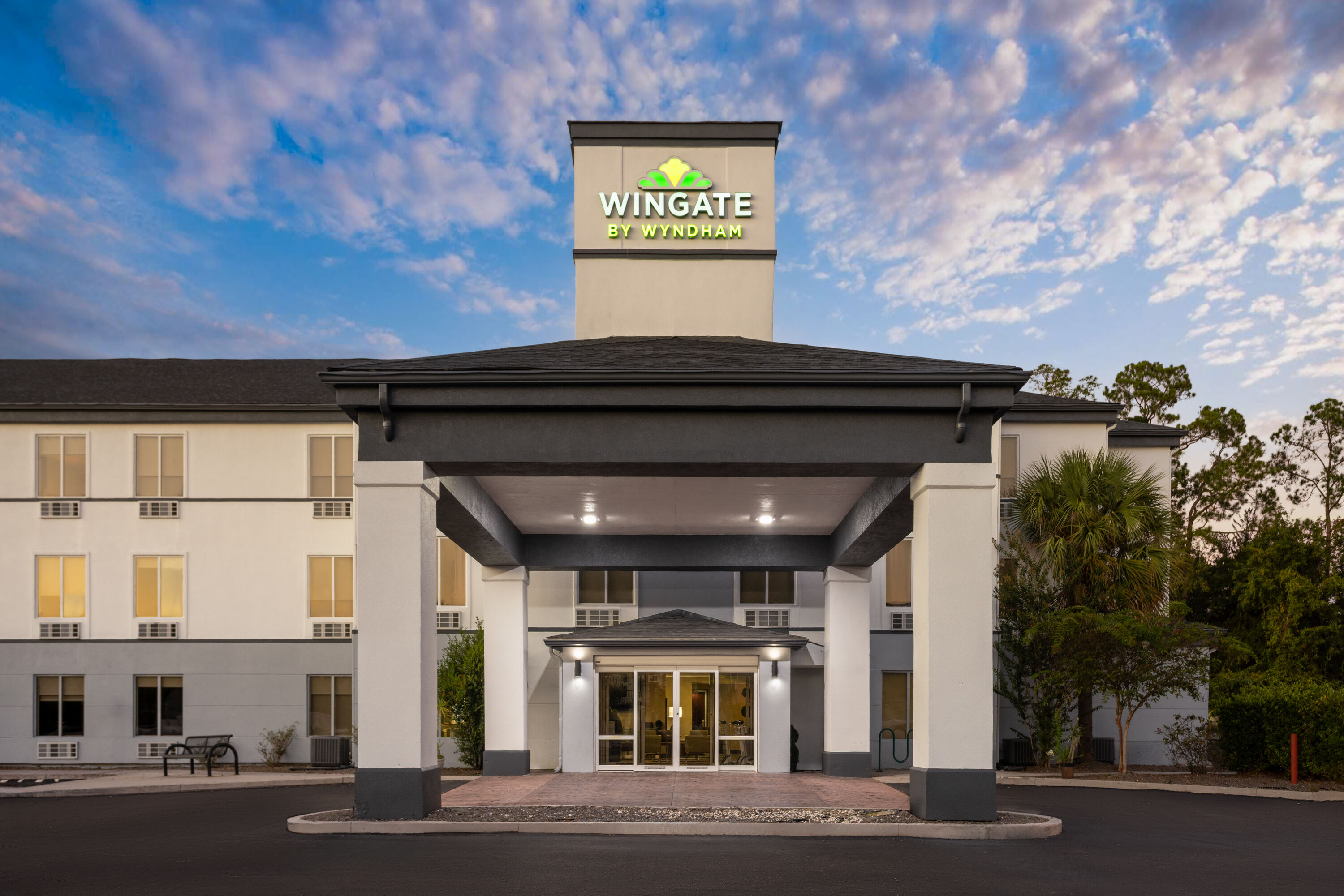 Exterior Dusk Image of Wingate by Wyndham Kings Bay Naval Base hotel in Kingsland, Georgia