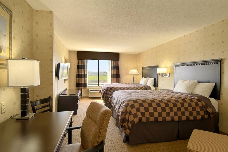 Guest room at the Wingate by Wyndham Warner Robins in Warner Robins, Georgia