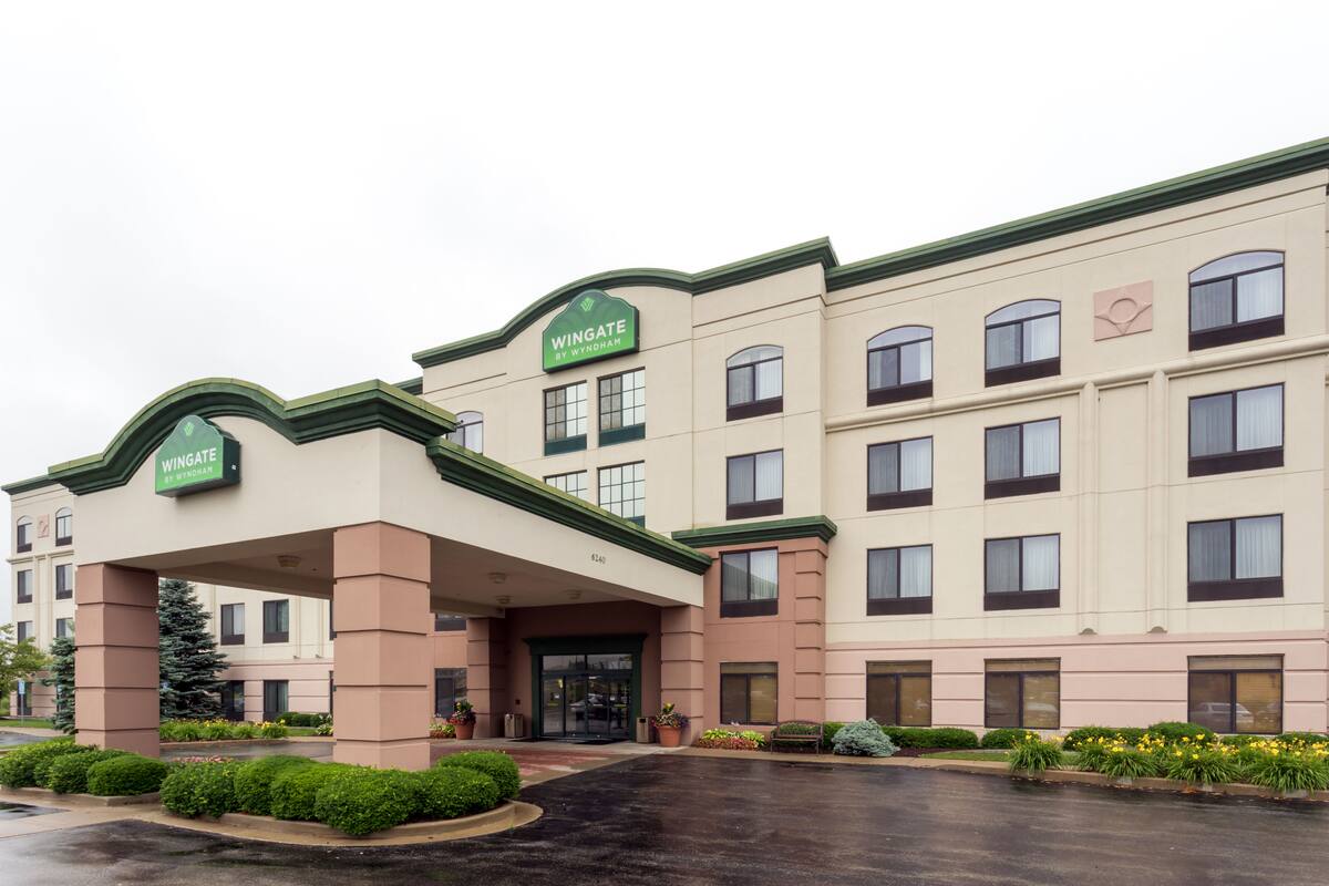 Wingate By Wyndham Indianapolis Northwest Hotels Exterior Of Wingate By Wyndham Indianapolis Northwest Hotel In Indiana
