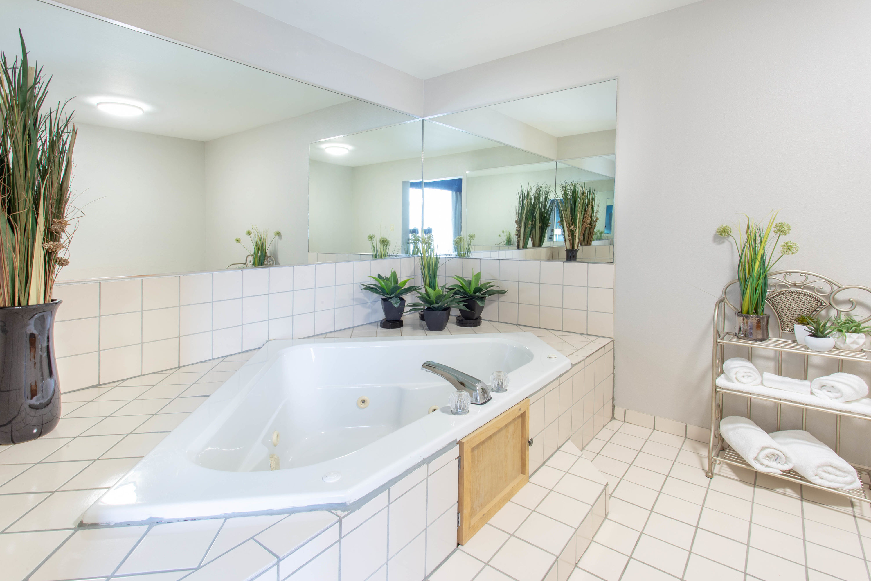 Wingate by Wyndham Indianapolis Airport Plainfield suite in Plainfield, Indiana