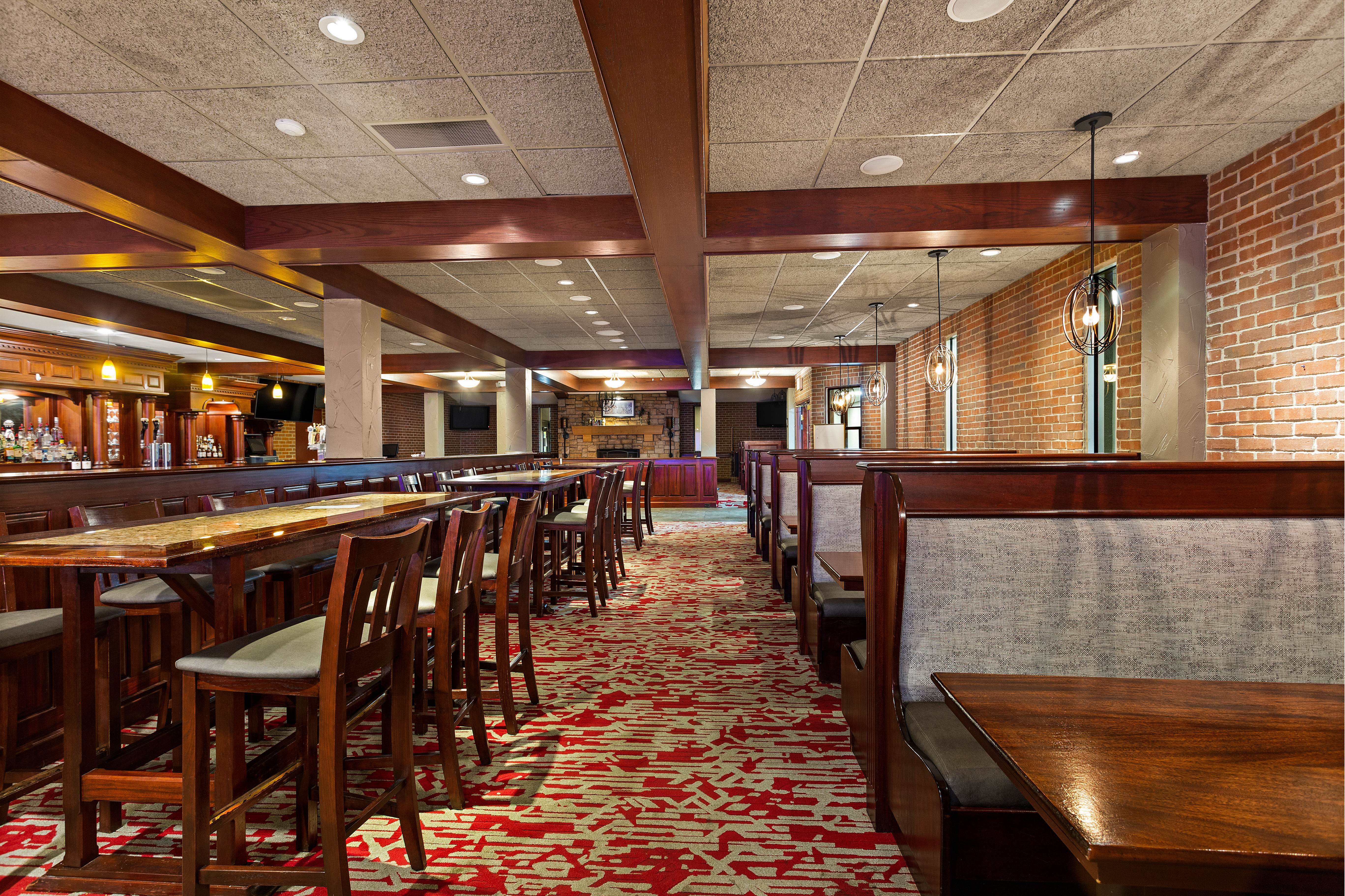 Bar at Wingate by Wyndham South Bend/Notre Dame in South Bend, Indiana