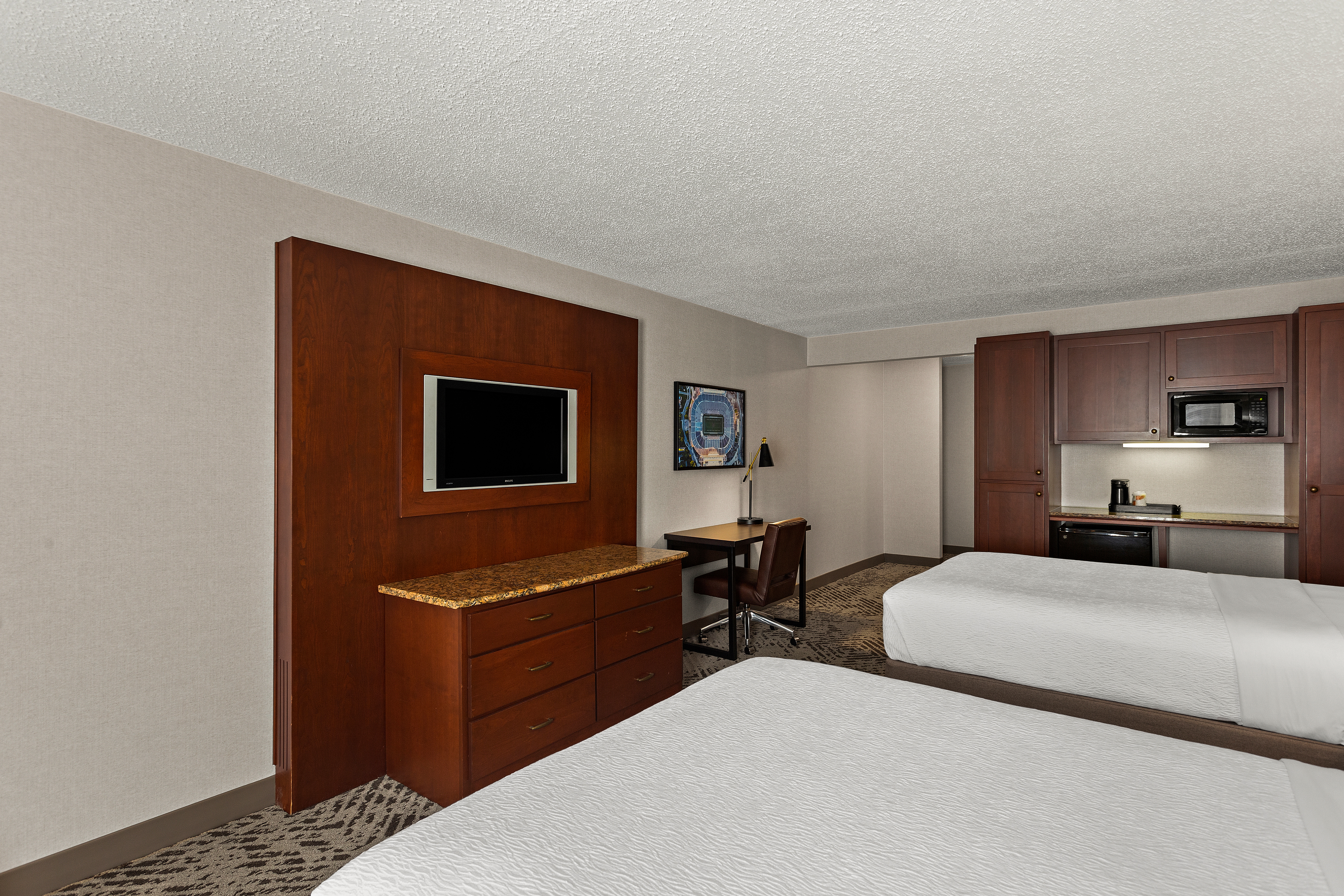 Guest room at the Wingate by Wyndham South Bend/Notre Dame in South Bend, Indiana