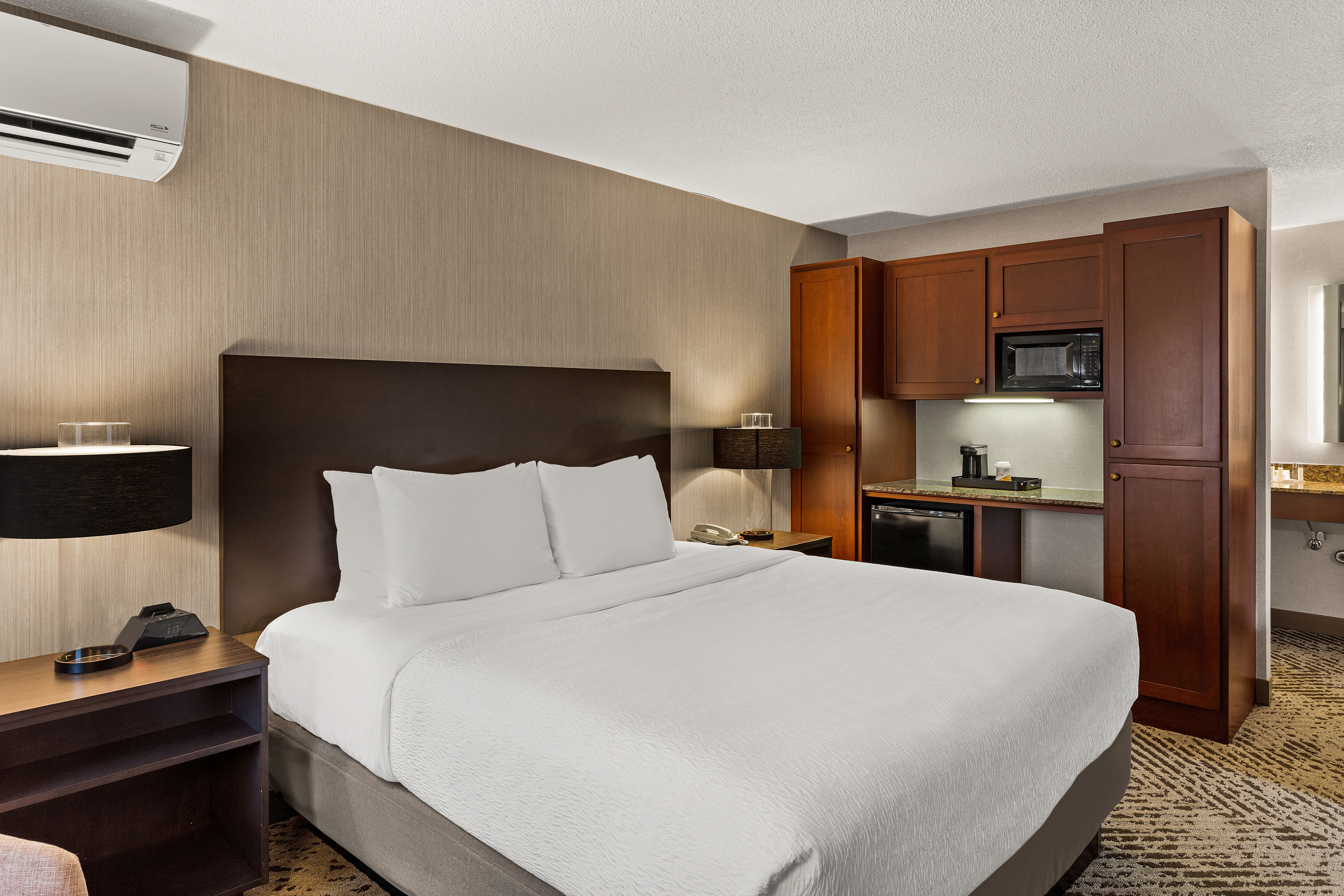 Guest room at the Wingate by Wyndham South Bend/Notre Dame in South Bend, Indiana