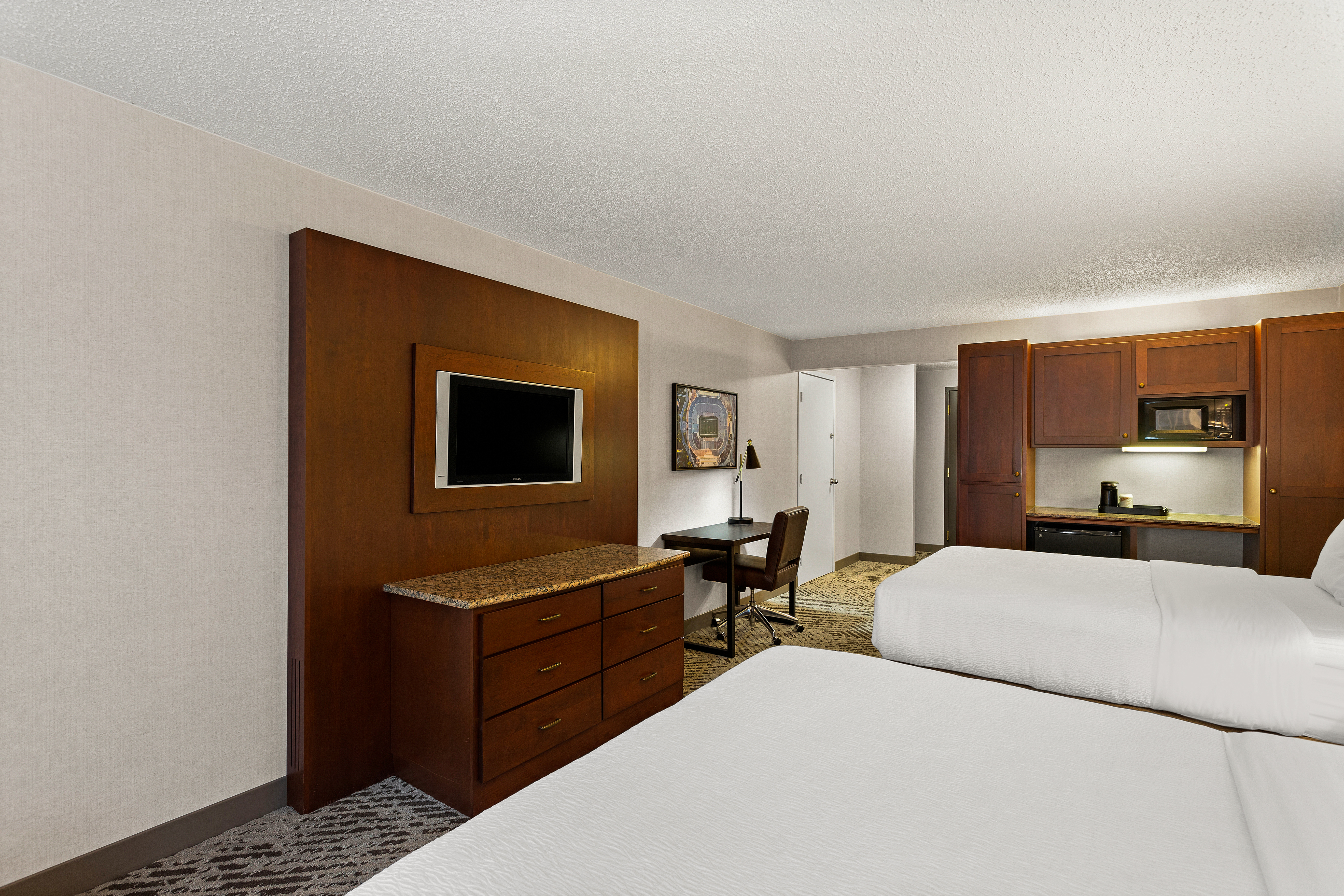 Guest room at the Wingate by Wyndham South Bend/Notre Dame in South Bend, Indiana
