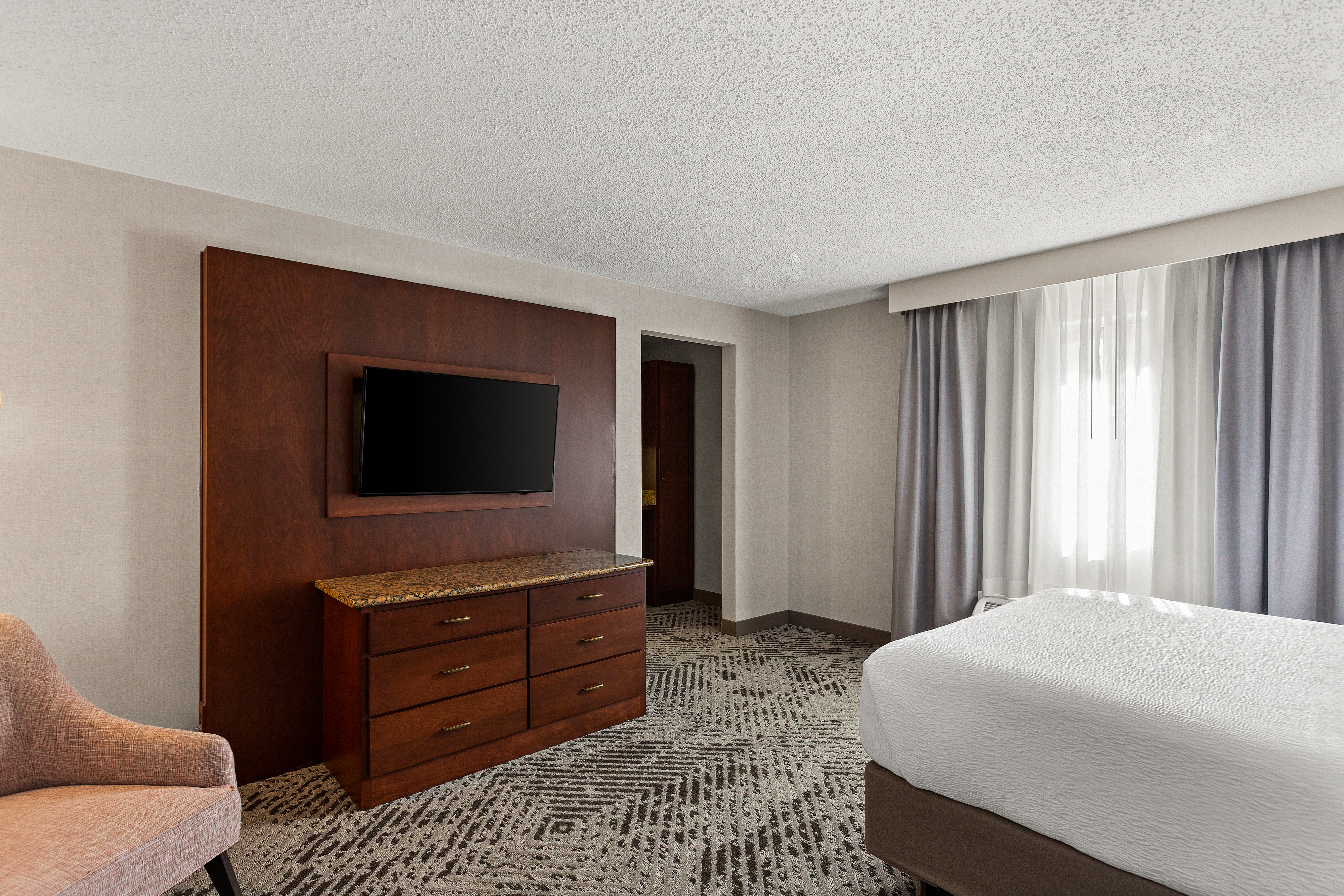 Guest room at the Wingate by Wyndham South Bend/Notre Dame in South Bend, Indiana