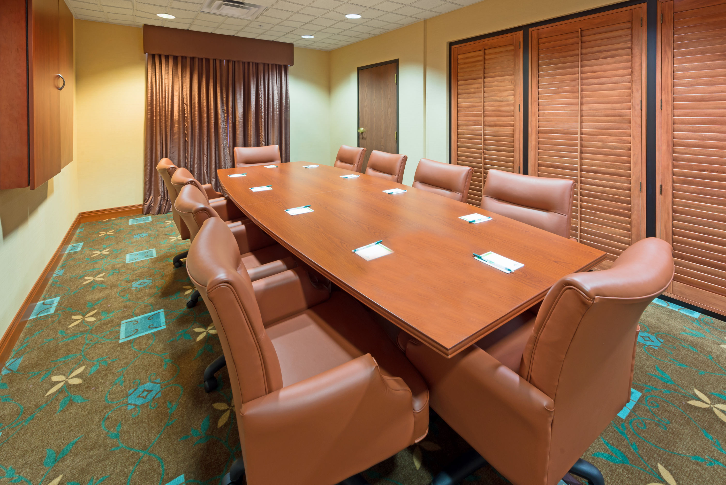 Meeting room at Wingate by Wyndham Erlanger / Florence / Cincinnati South in Erlanger, Kentucky