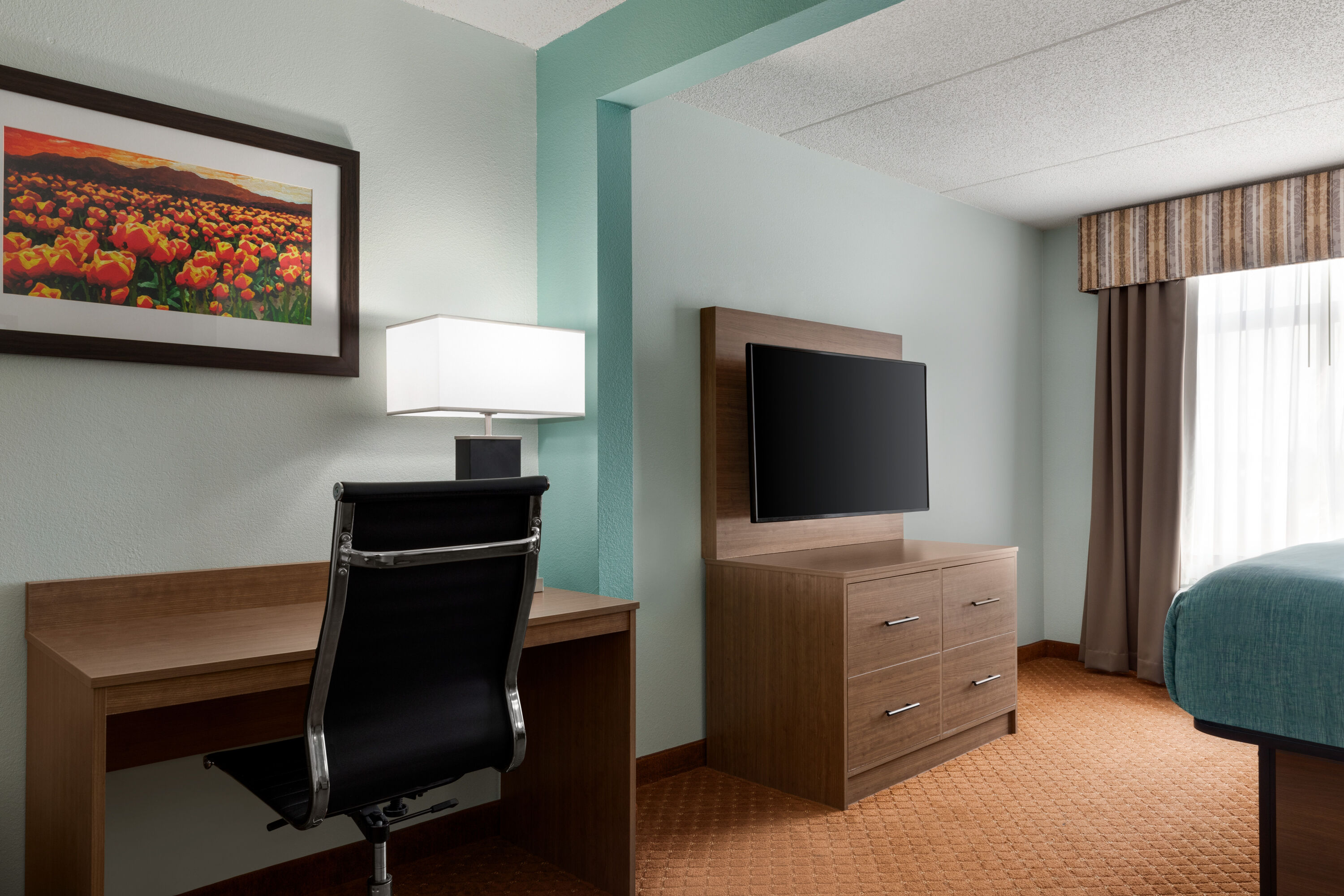 Guest room at the Wingate by Wyndham Louisville East in Louisville, Kentucky